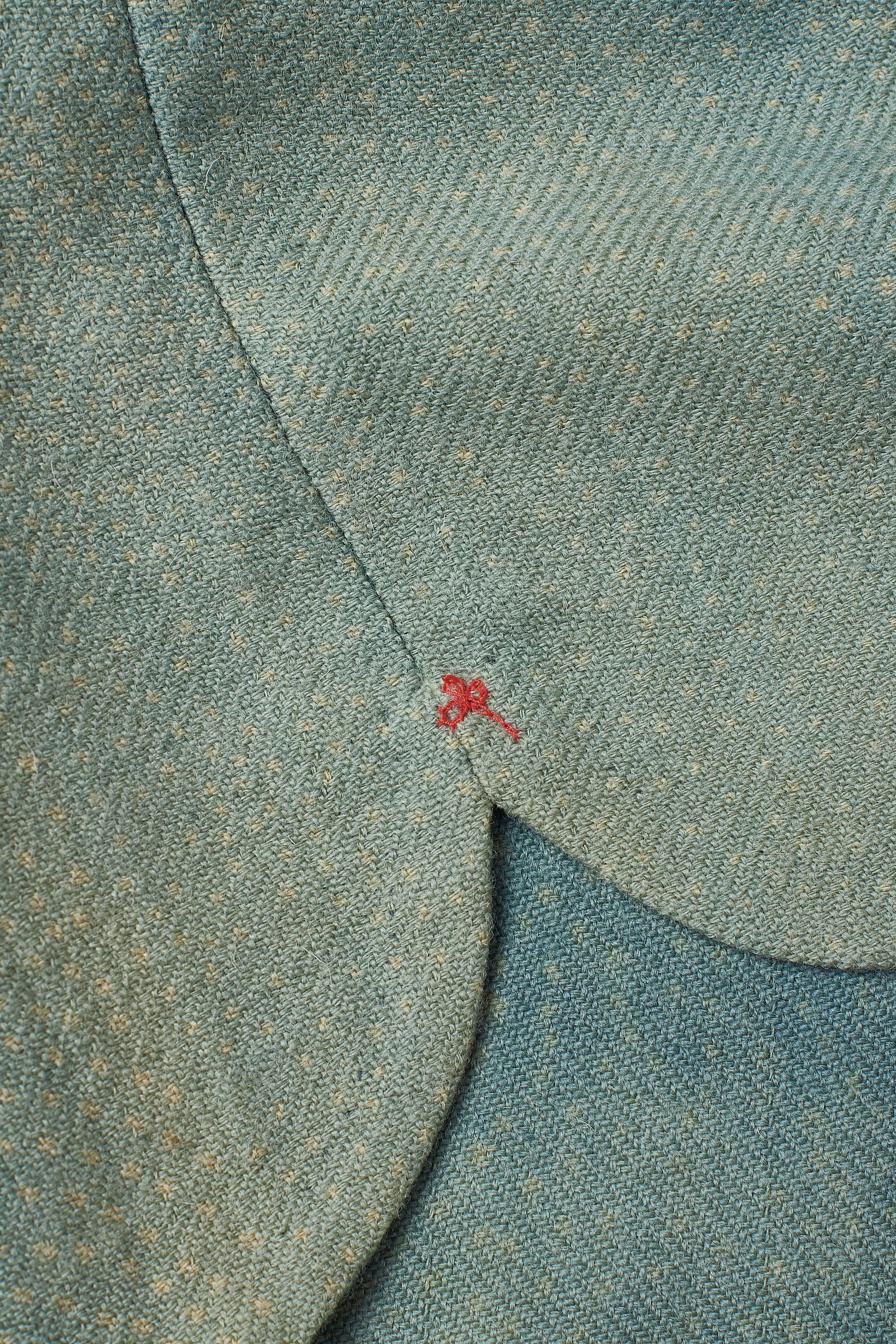 MEDIUM INDIGO WOOL TOP