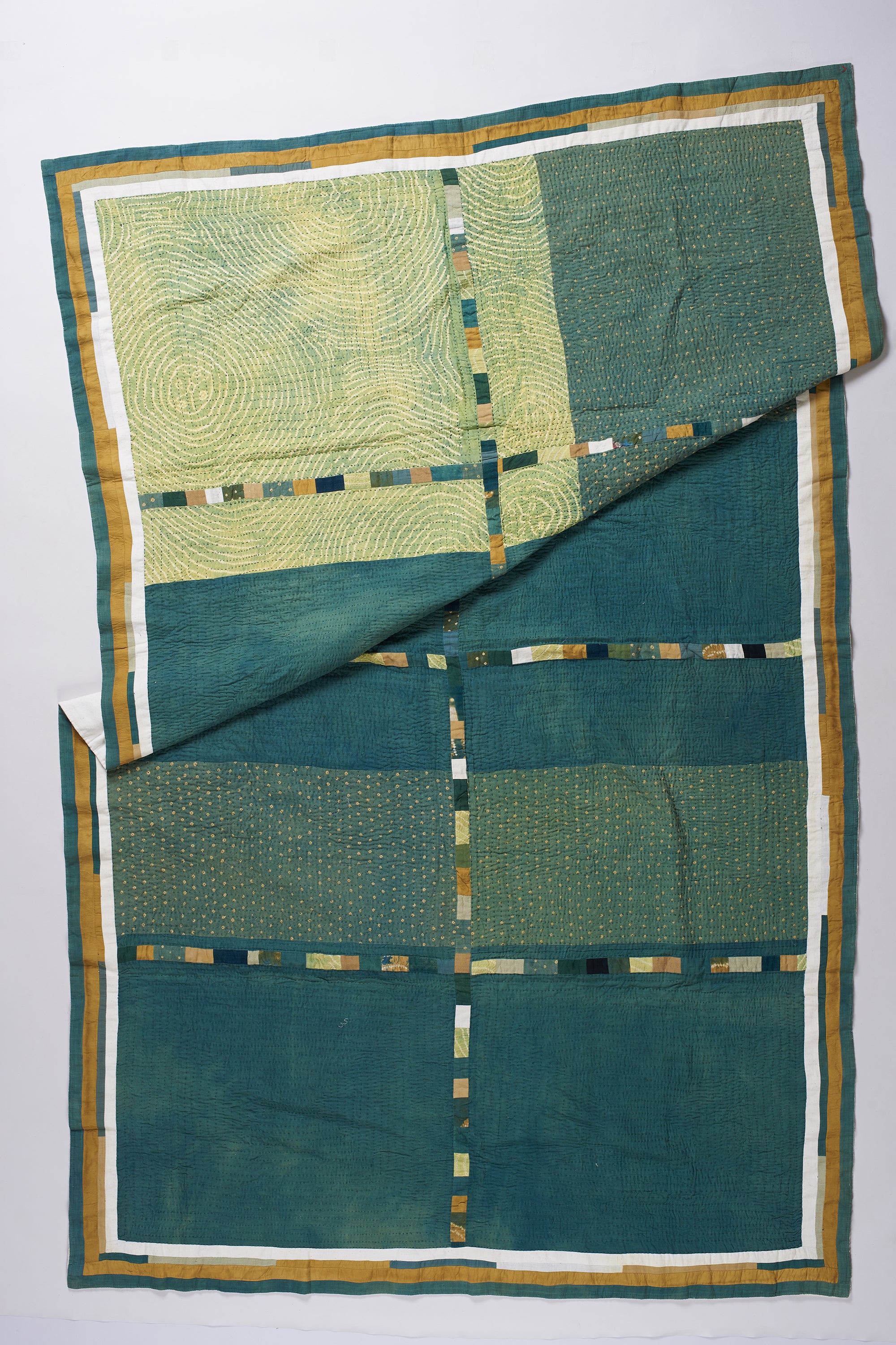 PATCHWORK QUILT