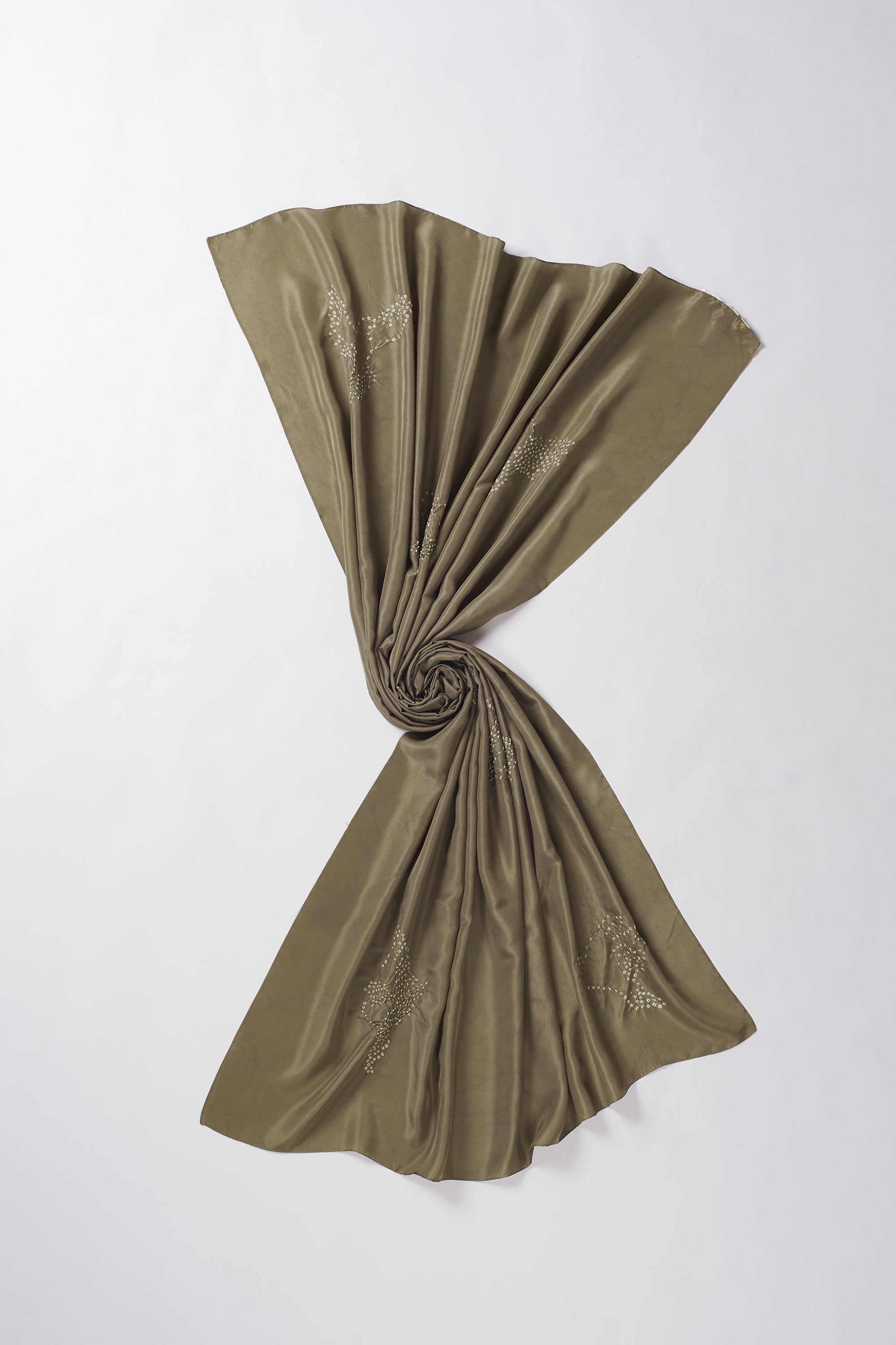 SMOKE SILK WITH BANDHANI SCARF