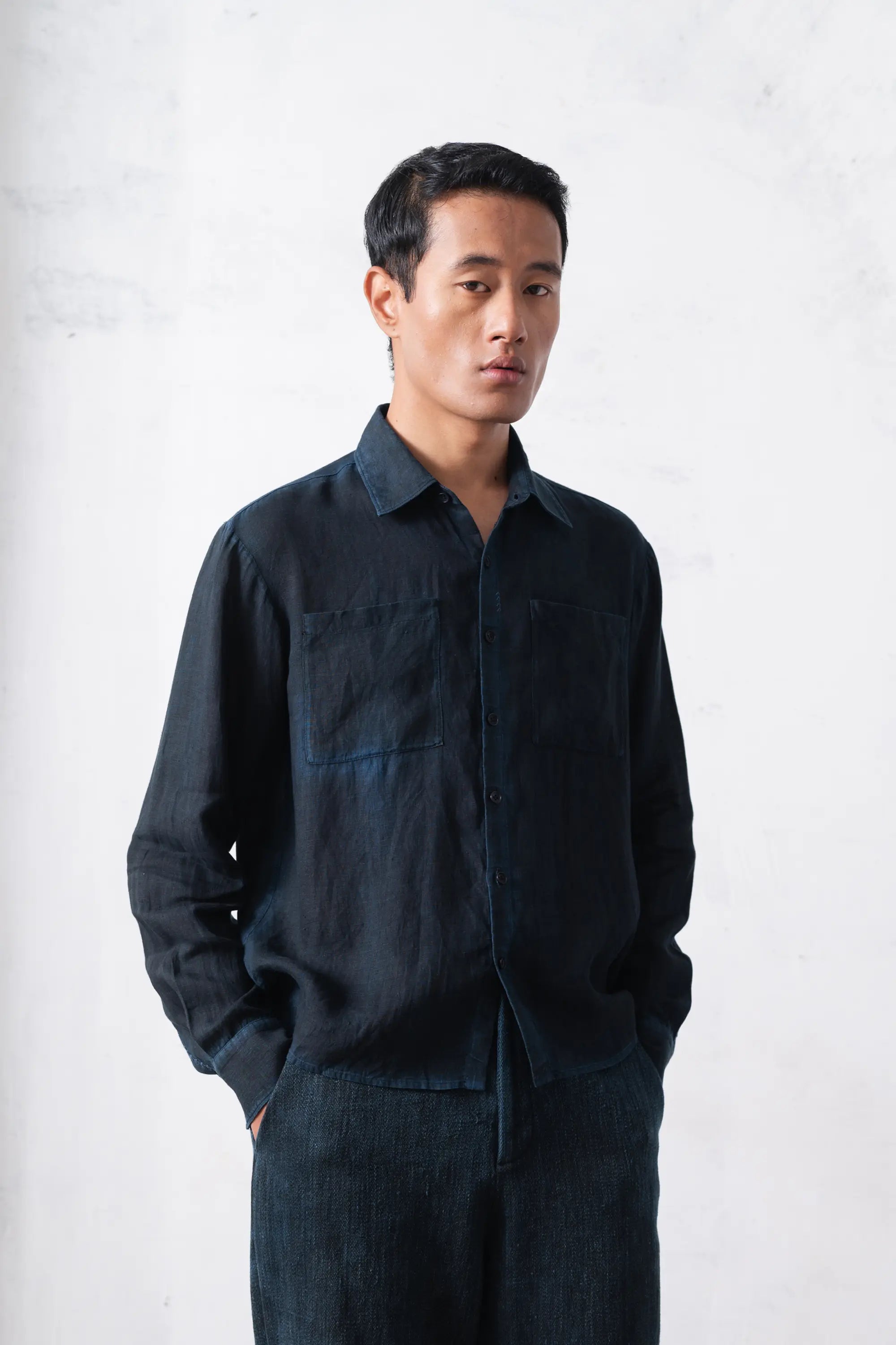 Black Breeze Relaxed Shirt