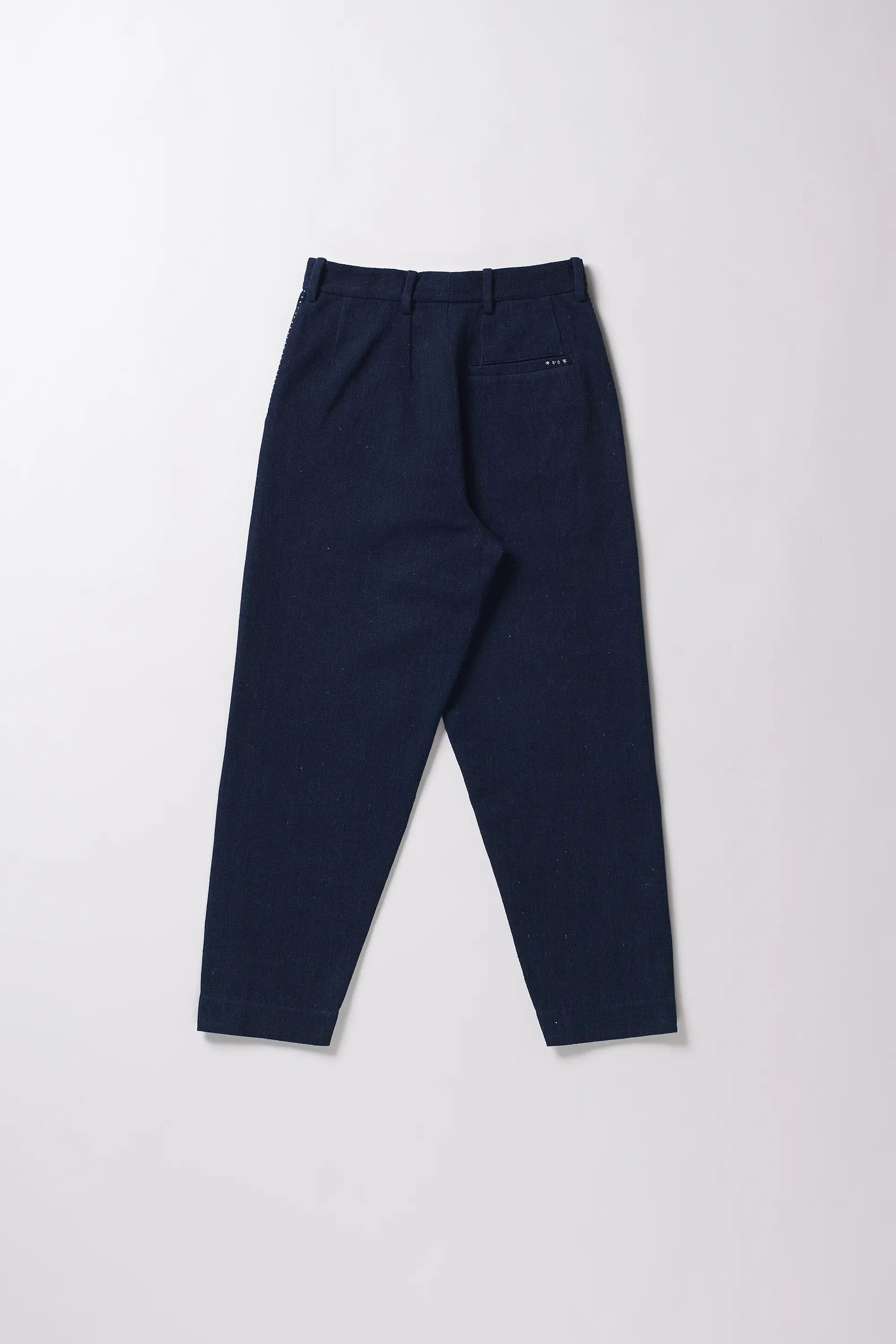 Back image of a indigo pant