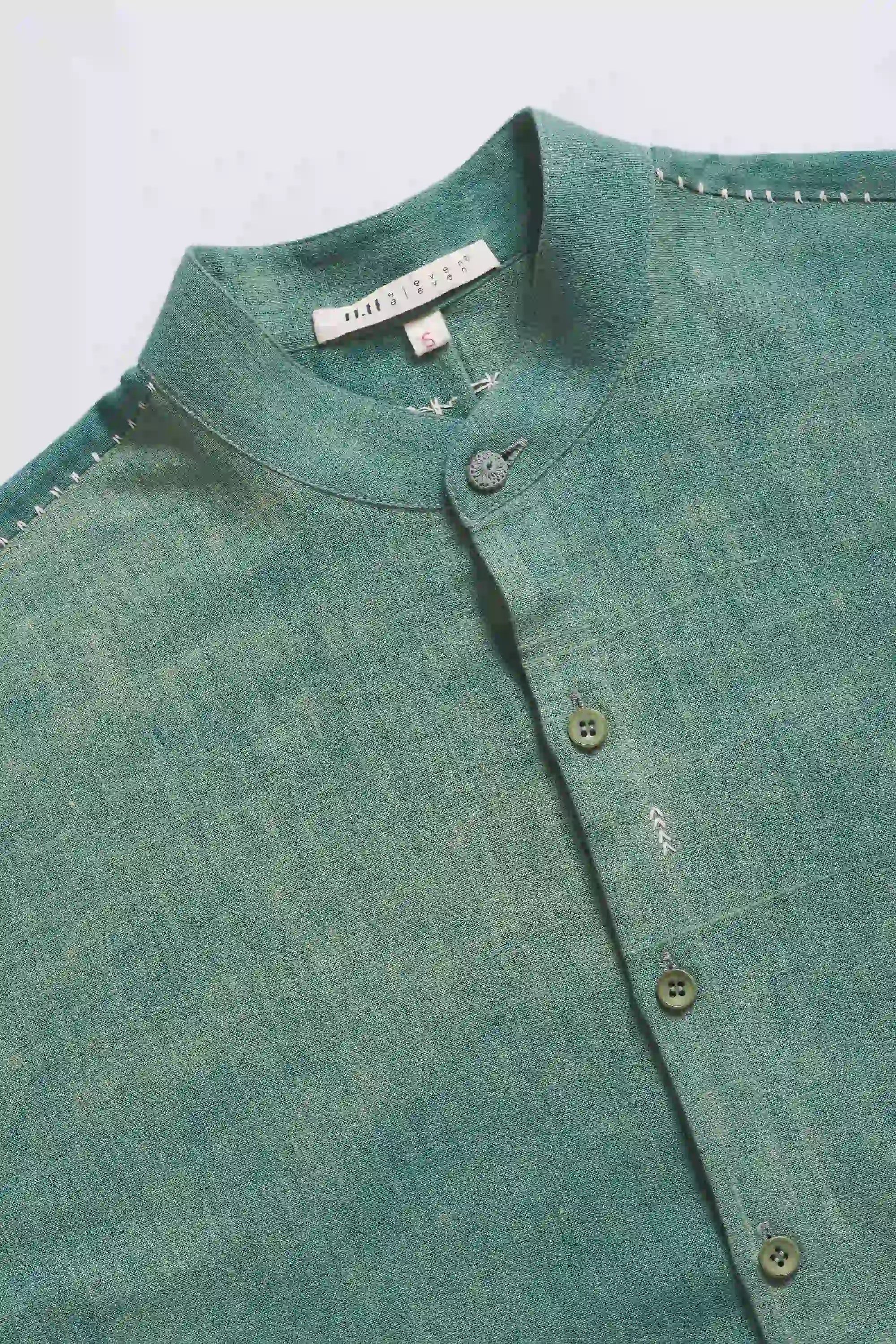Macca Shirt in Turf Green