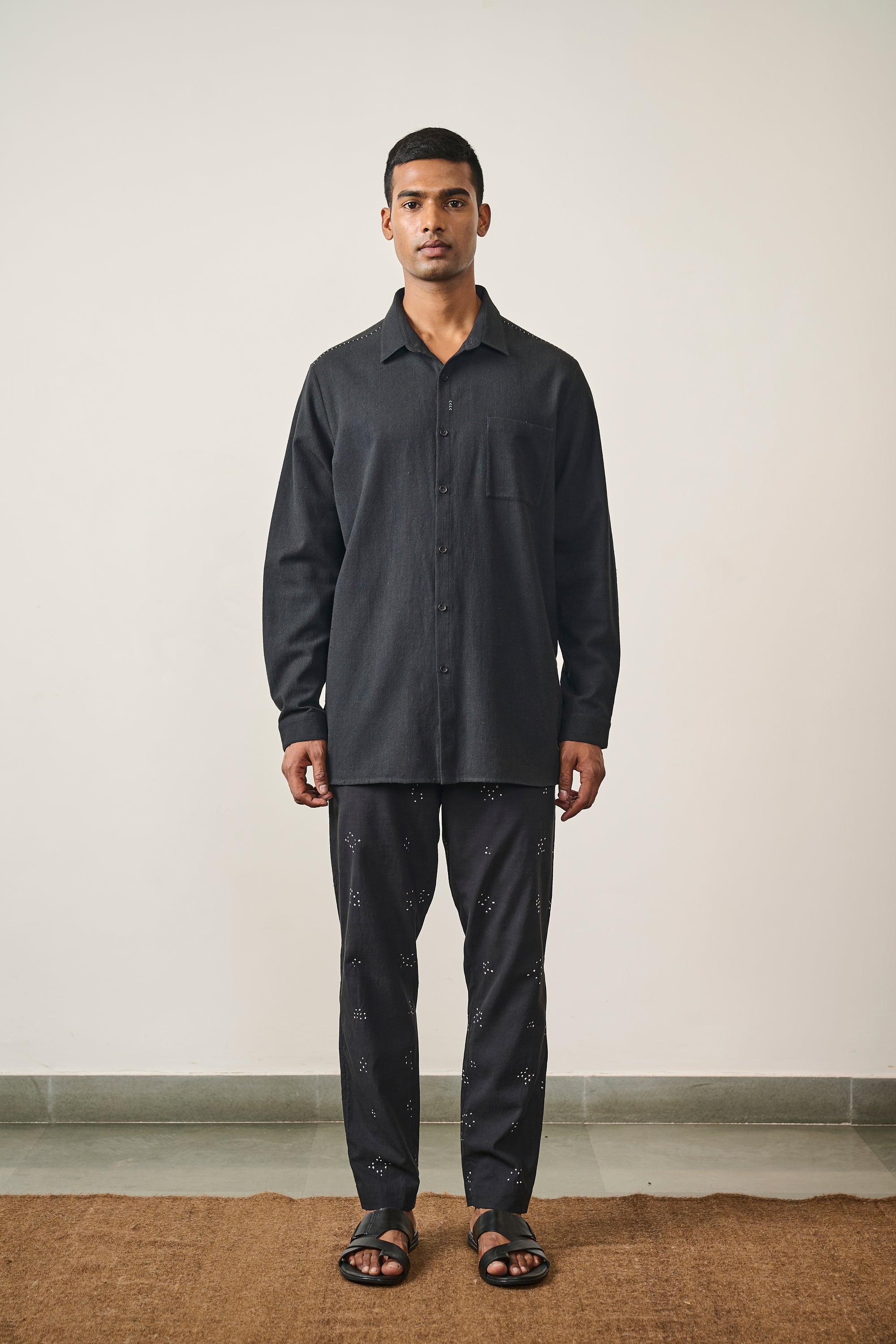 BLACK SHIRT IN COTTON