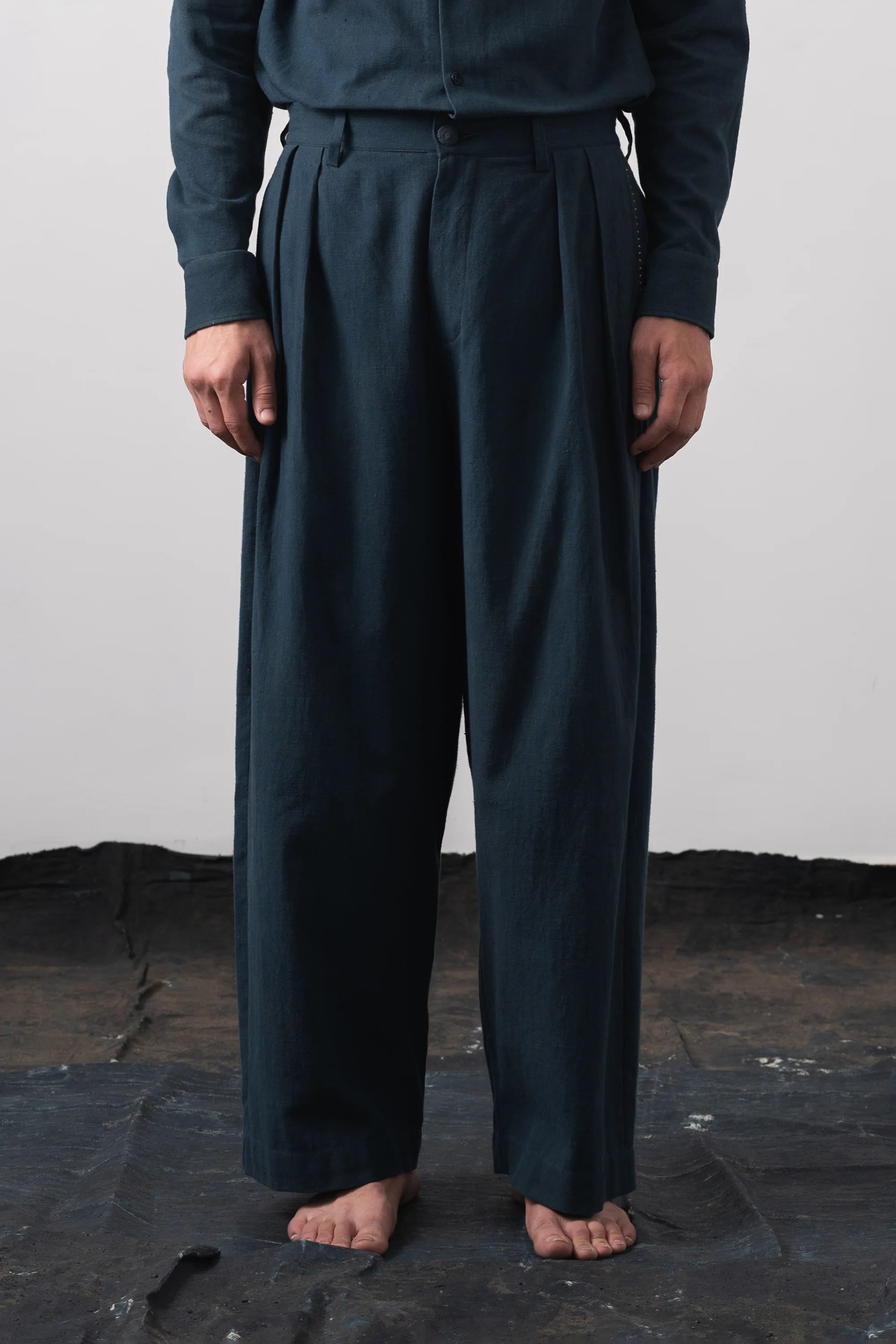 Pleated Wide Leg Trousers in Black Indigo