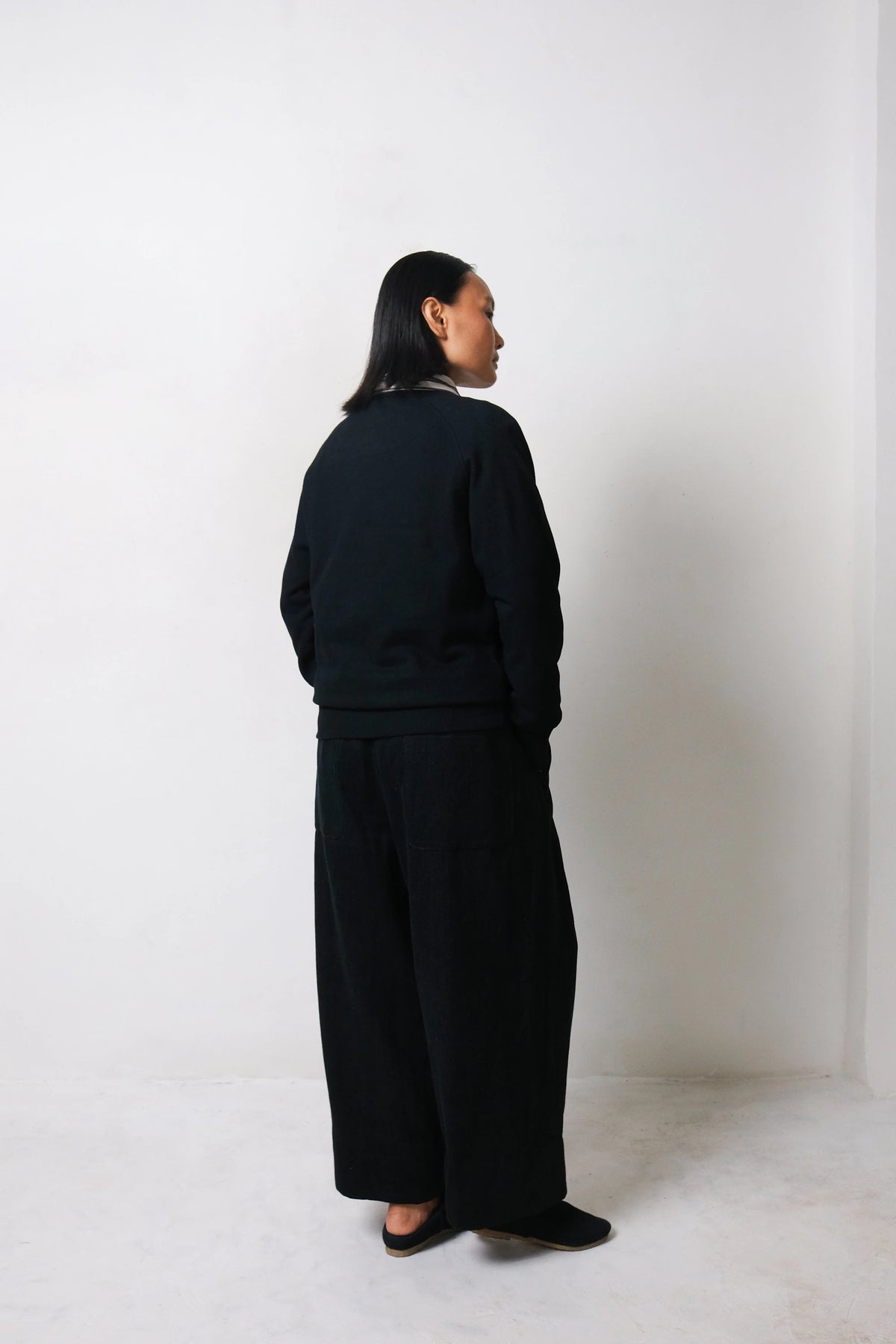 Linen Pleated Pants in Black