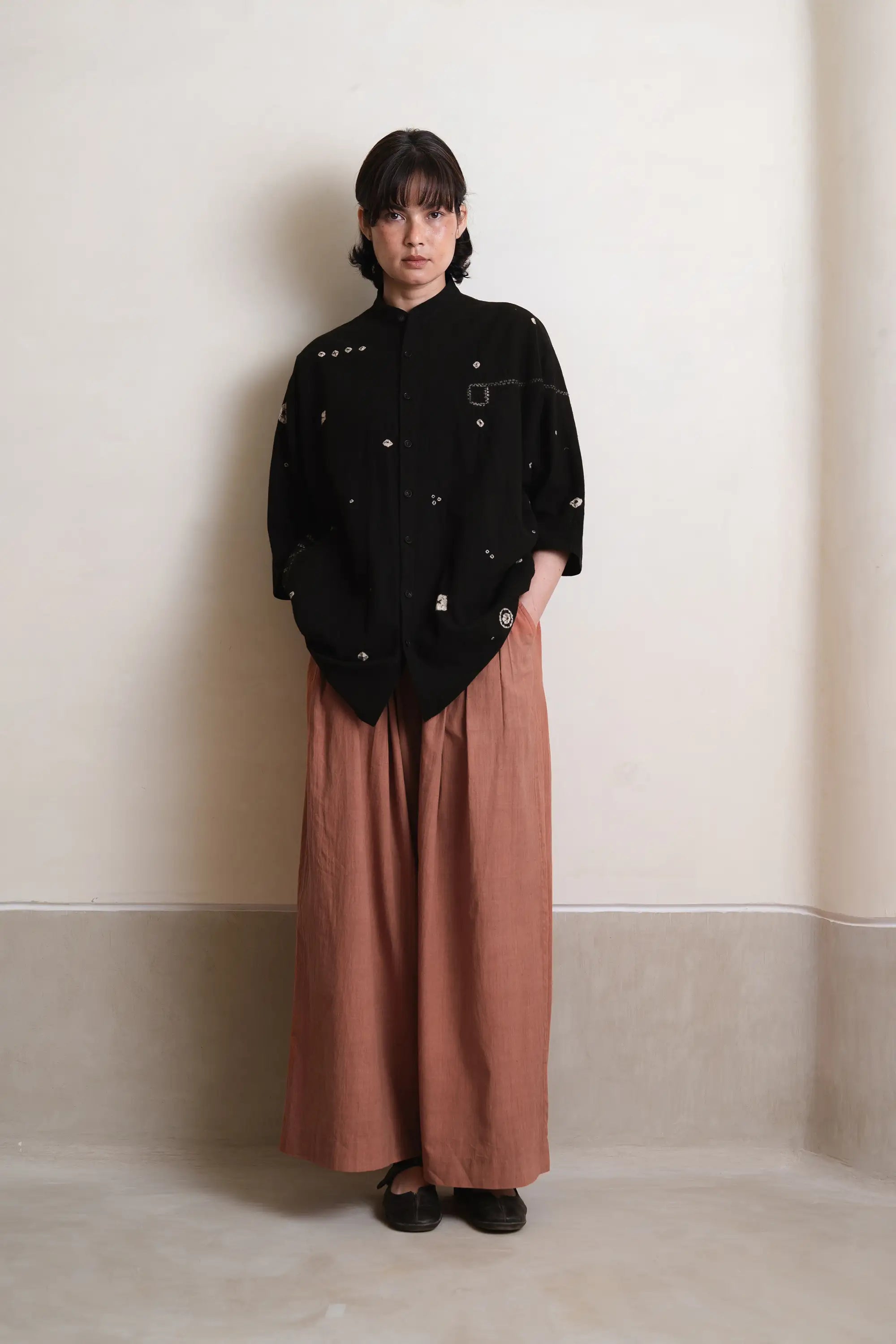 Macca Relaxed Shirt in Black