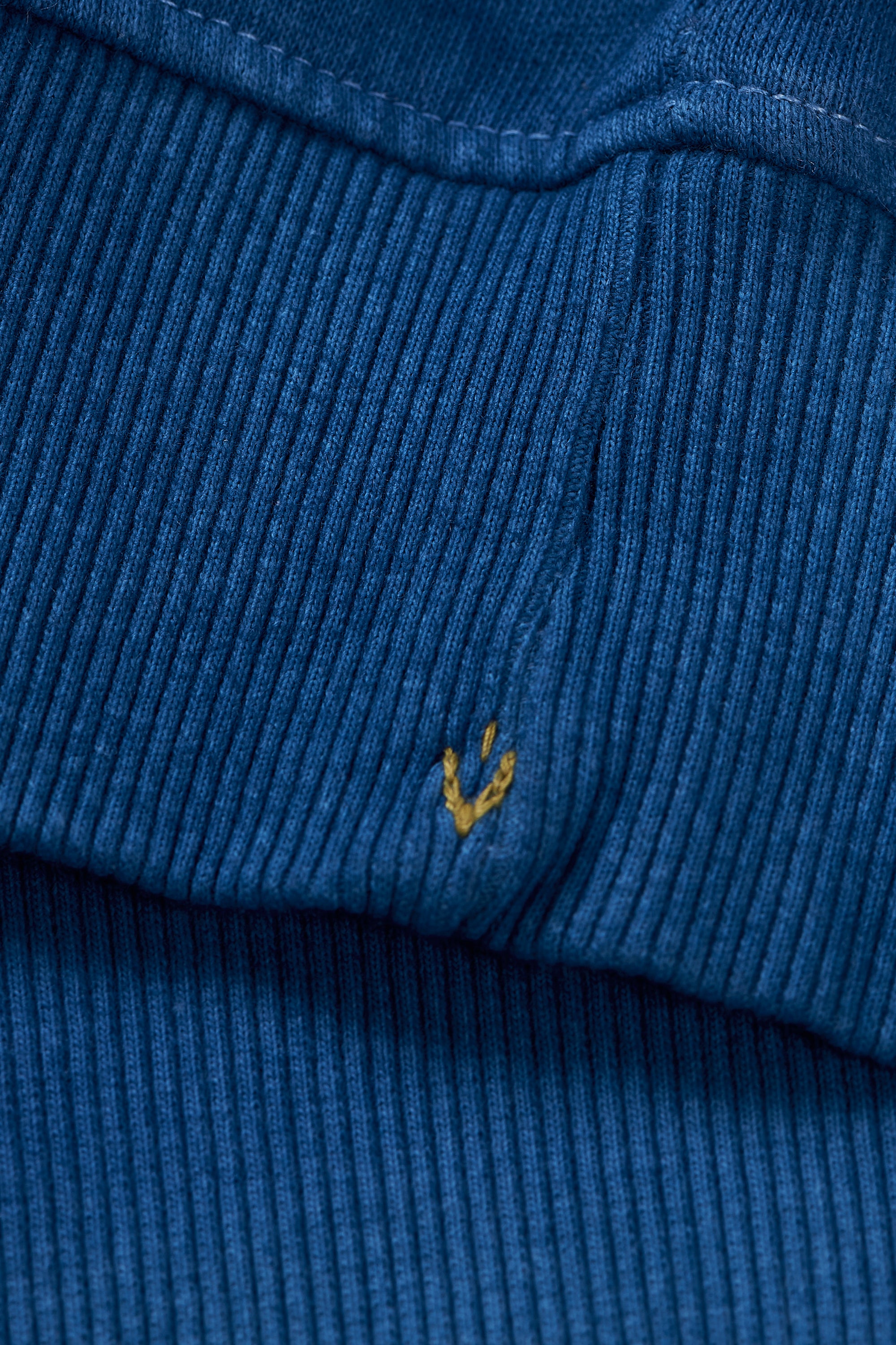 MEDIUM INDIGO SOLID ORGANIC COTTON SWEATSHIRT