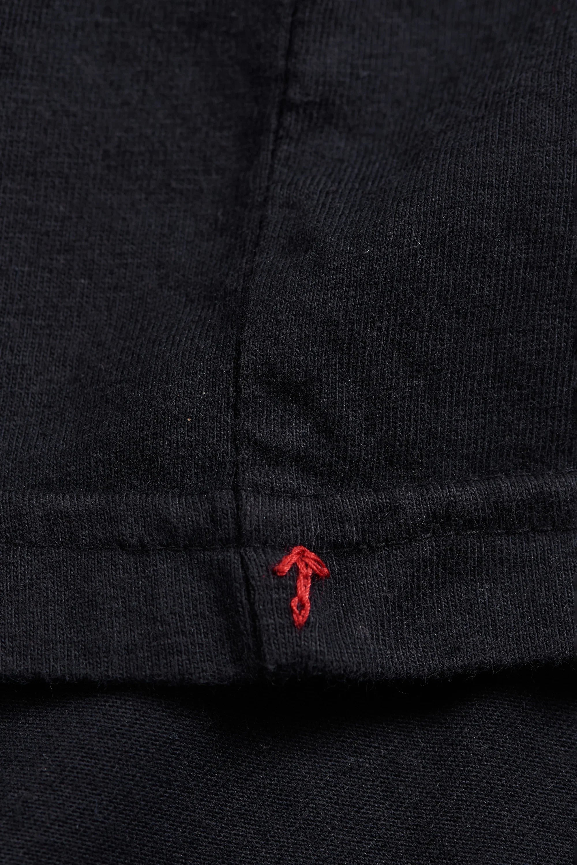 BLACK BANDHANI TEE