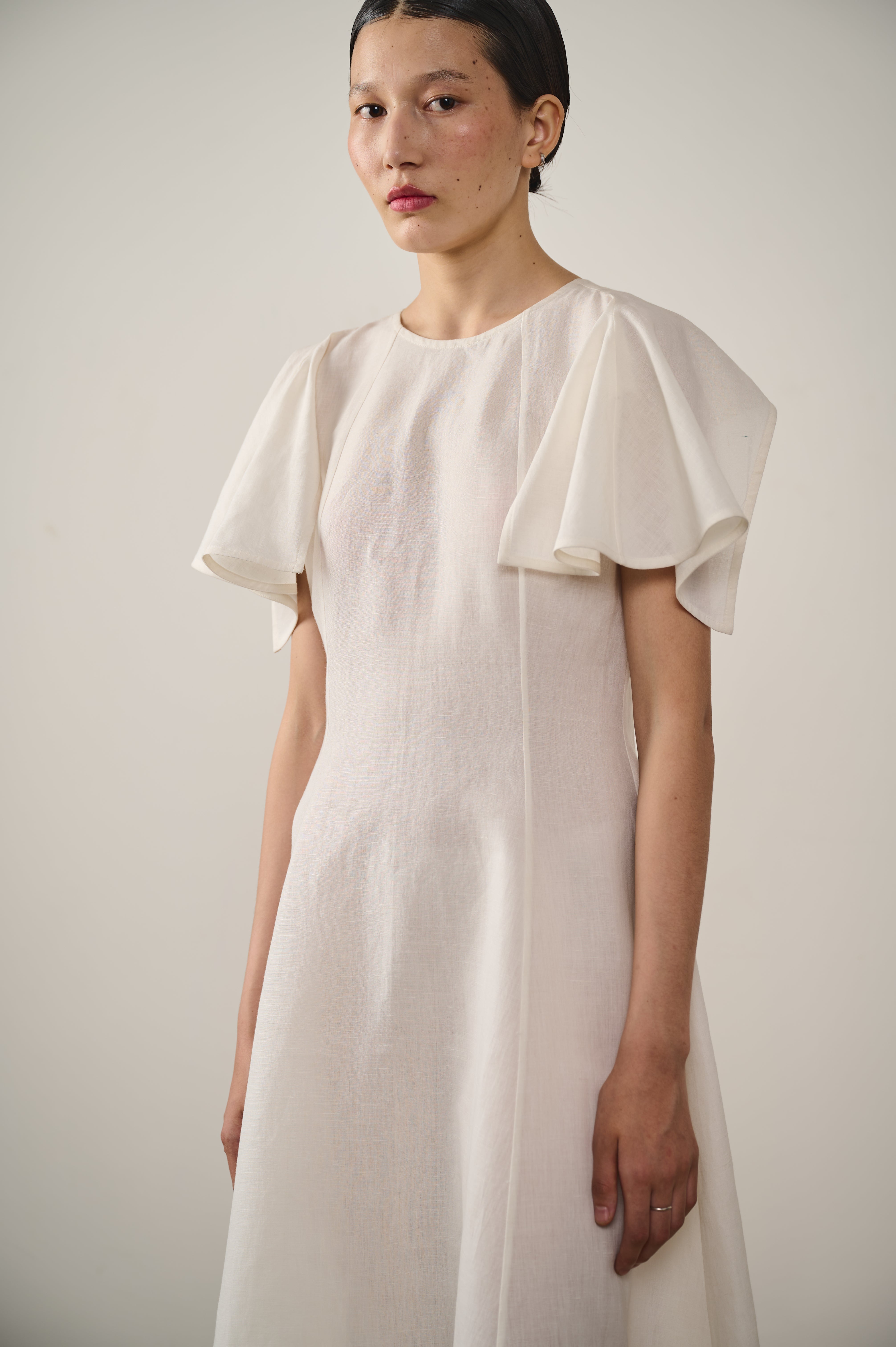 FLARED SLEEVE MIDI DRESS