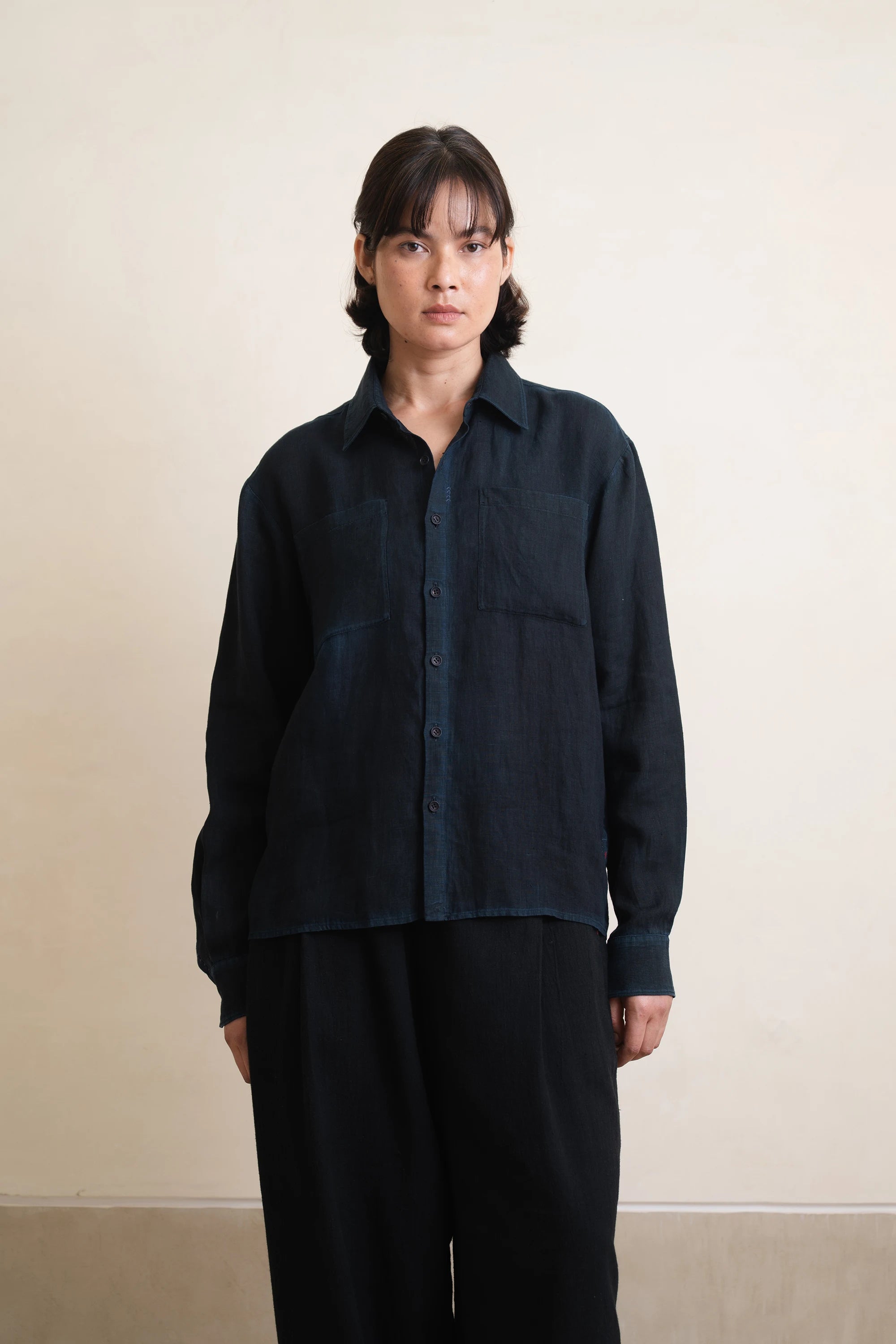 dark blue dress shirt with black pants Breeze Relaxed in XL remove promptly and hang elegant makeup for black white dresser with mirror Size:36W | 34-36L
