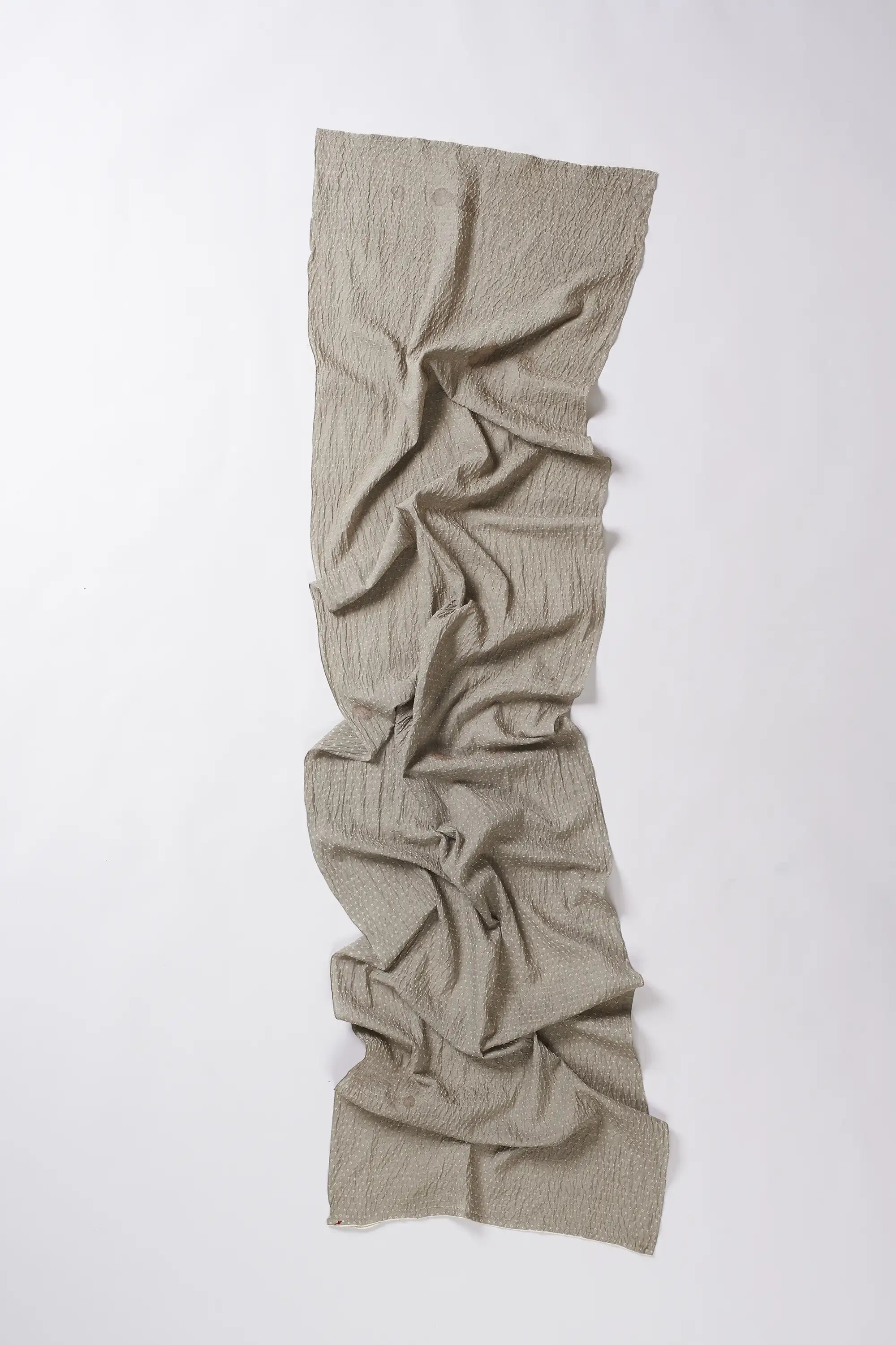 SCARF IN SMOKE COLOR