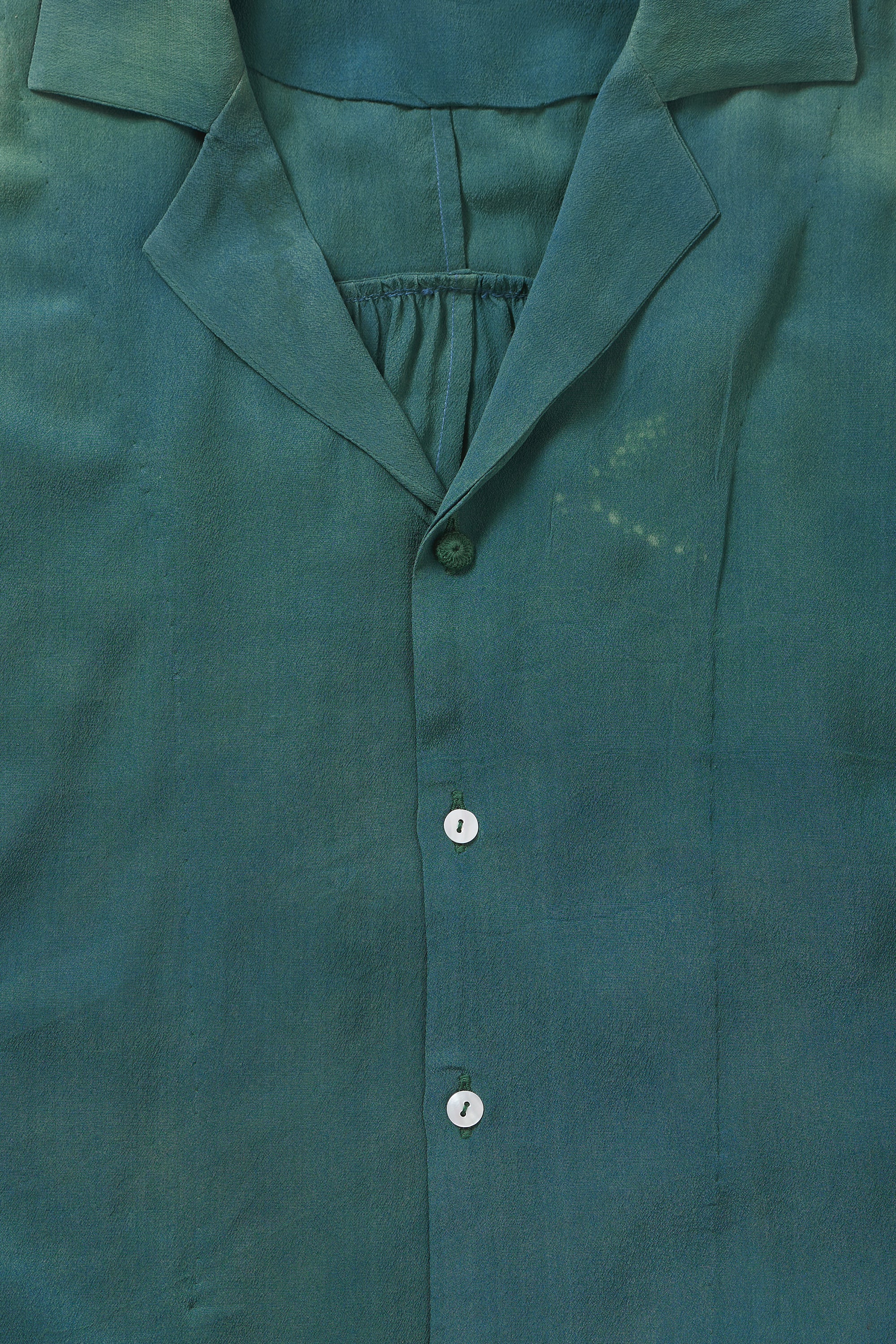 SHIRT IN LEAF GREEN