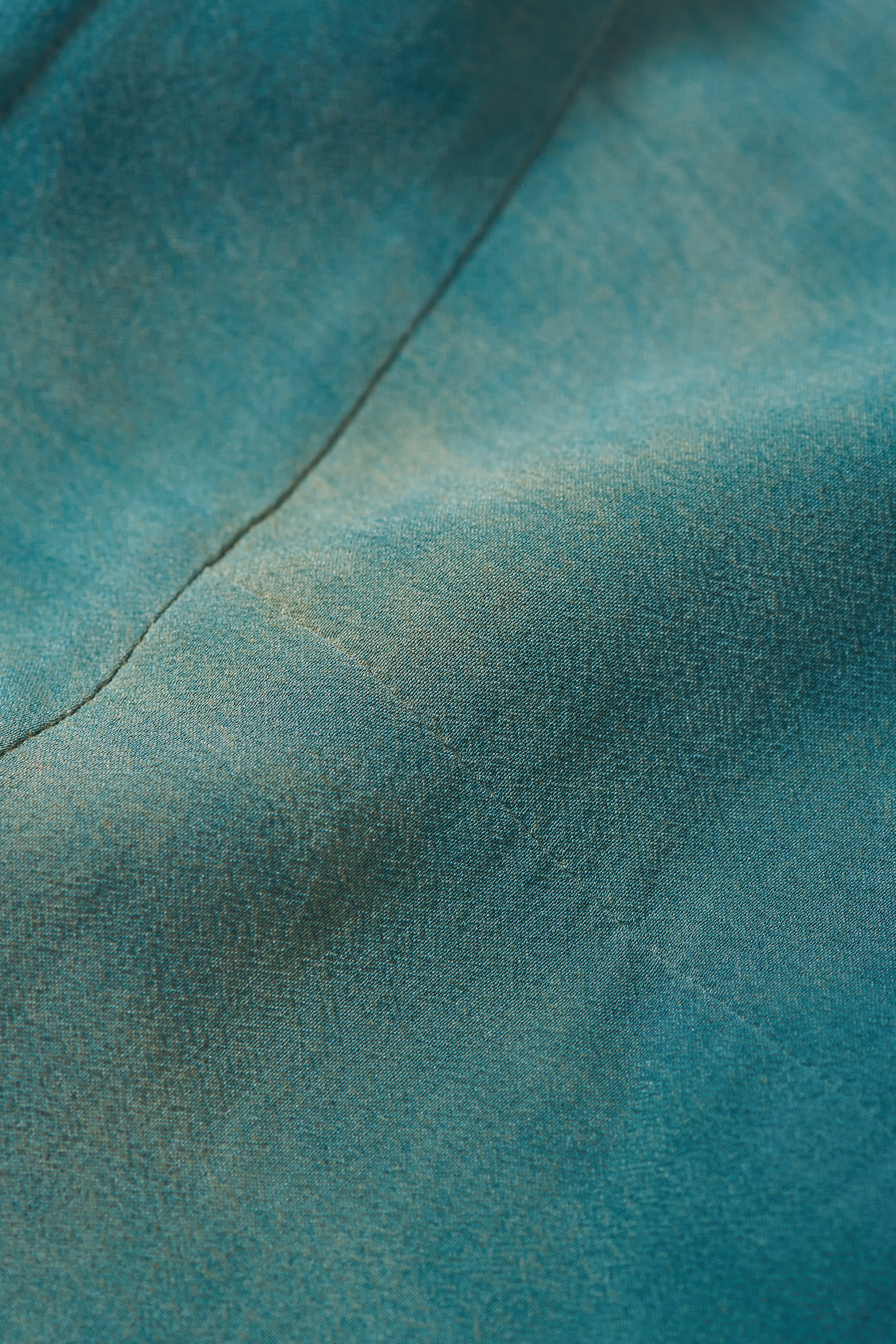 SHIRT IN LEAF GREEN