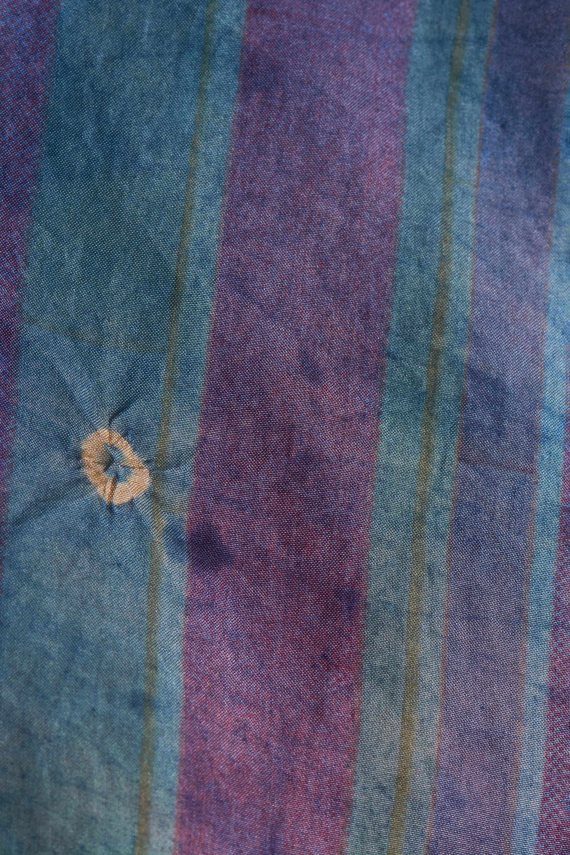 MEDIUM INDIGO MULTICOLORED BANDHANI SILK SHIRT