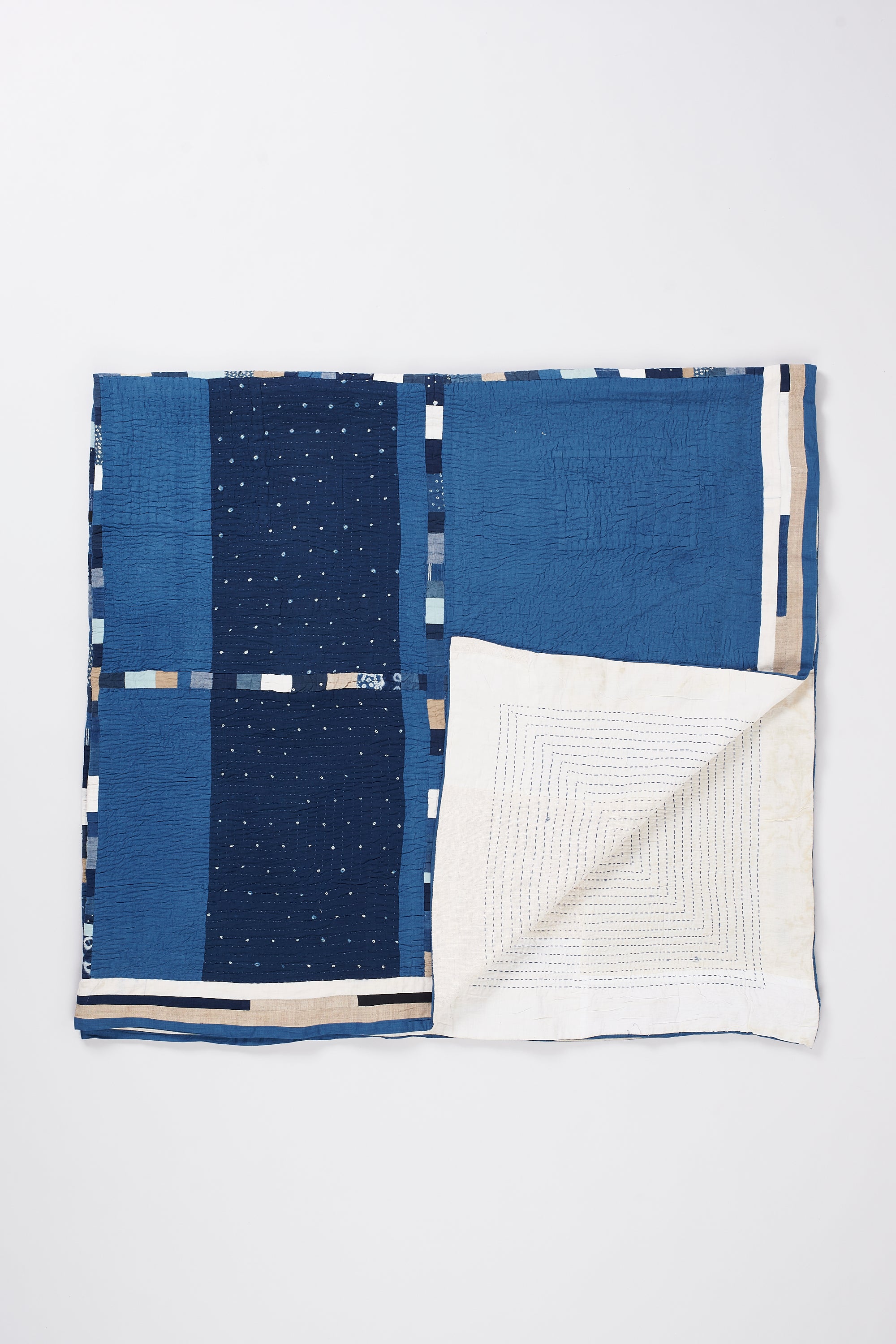 HAND EMBROIDERED PATCHWORK QUILT QUEEN SIZE IN SHADES OF INDIGO