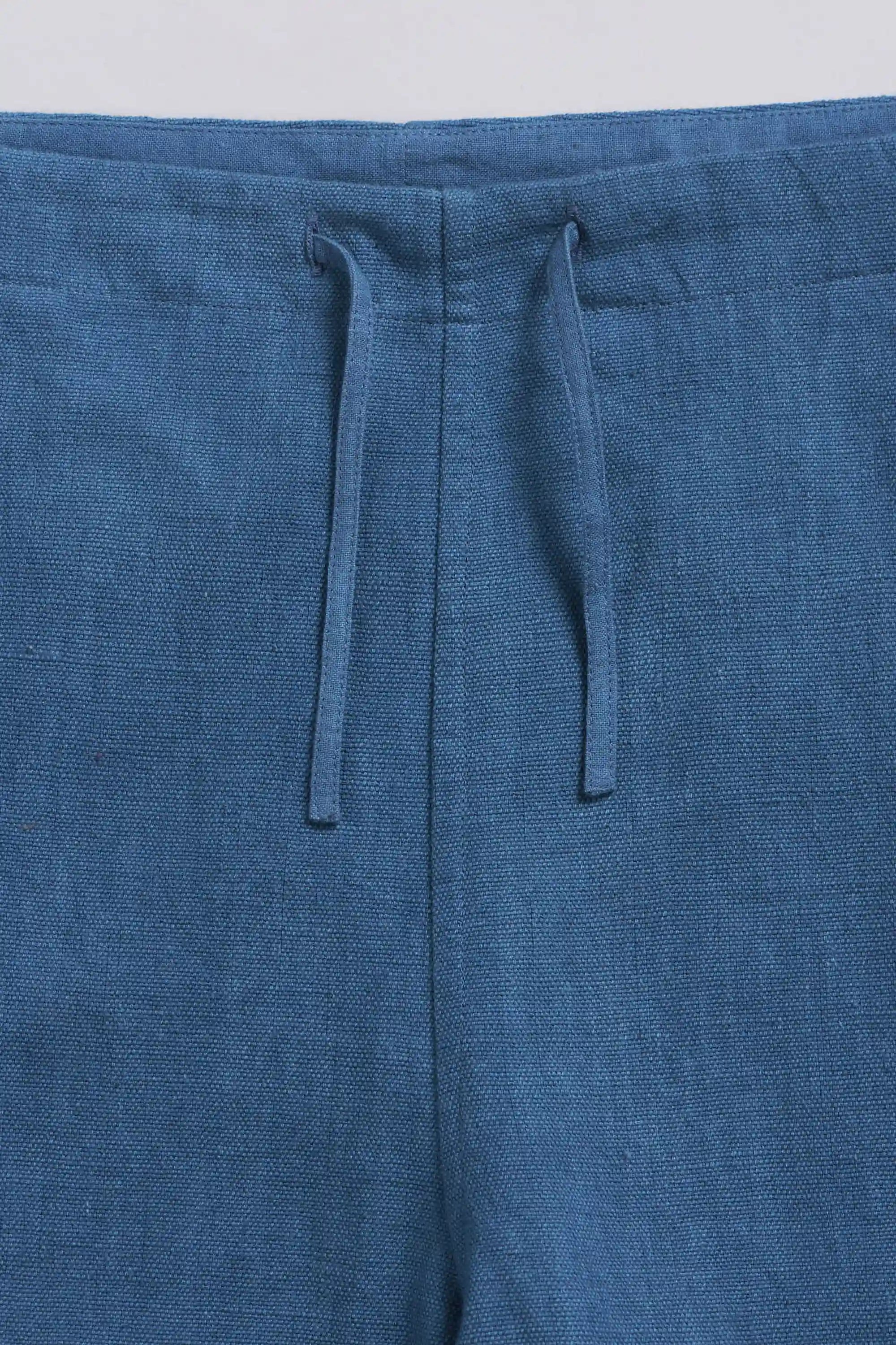 Waist close-up with drawstring