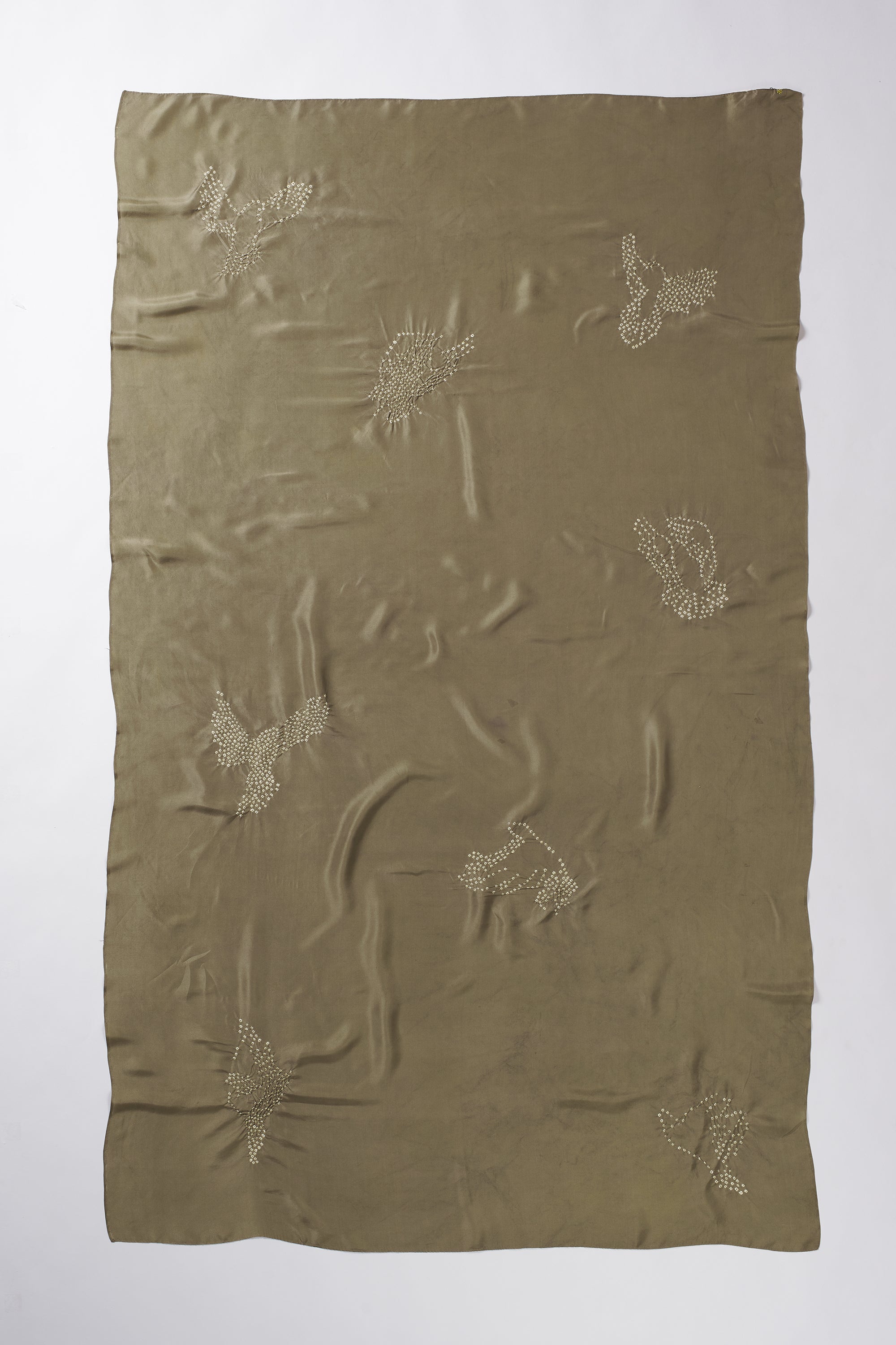 SMOKE SILK WITH BANDHANI SCARF