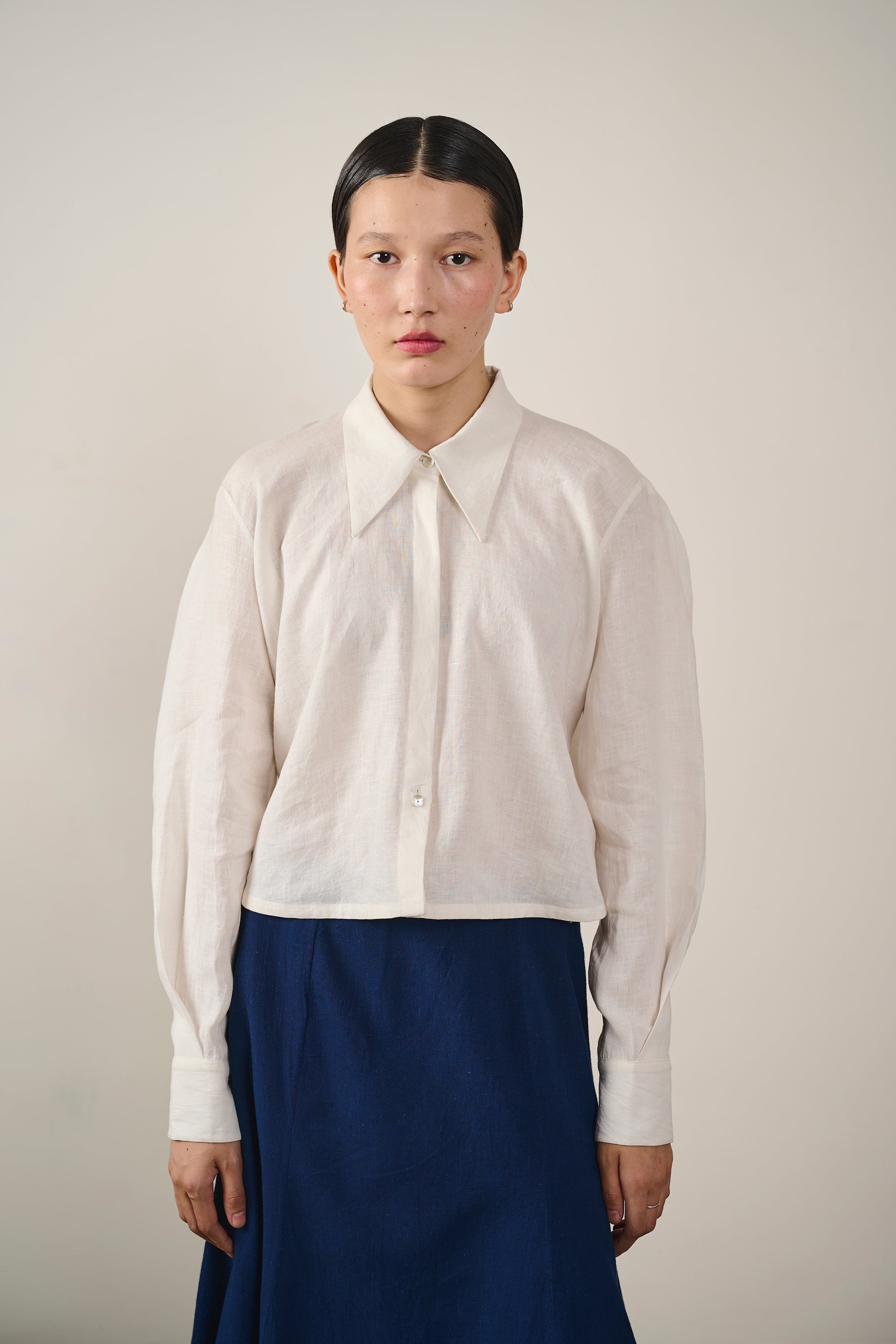 BOXY CROPPED SHIRT