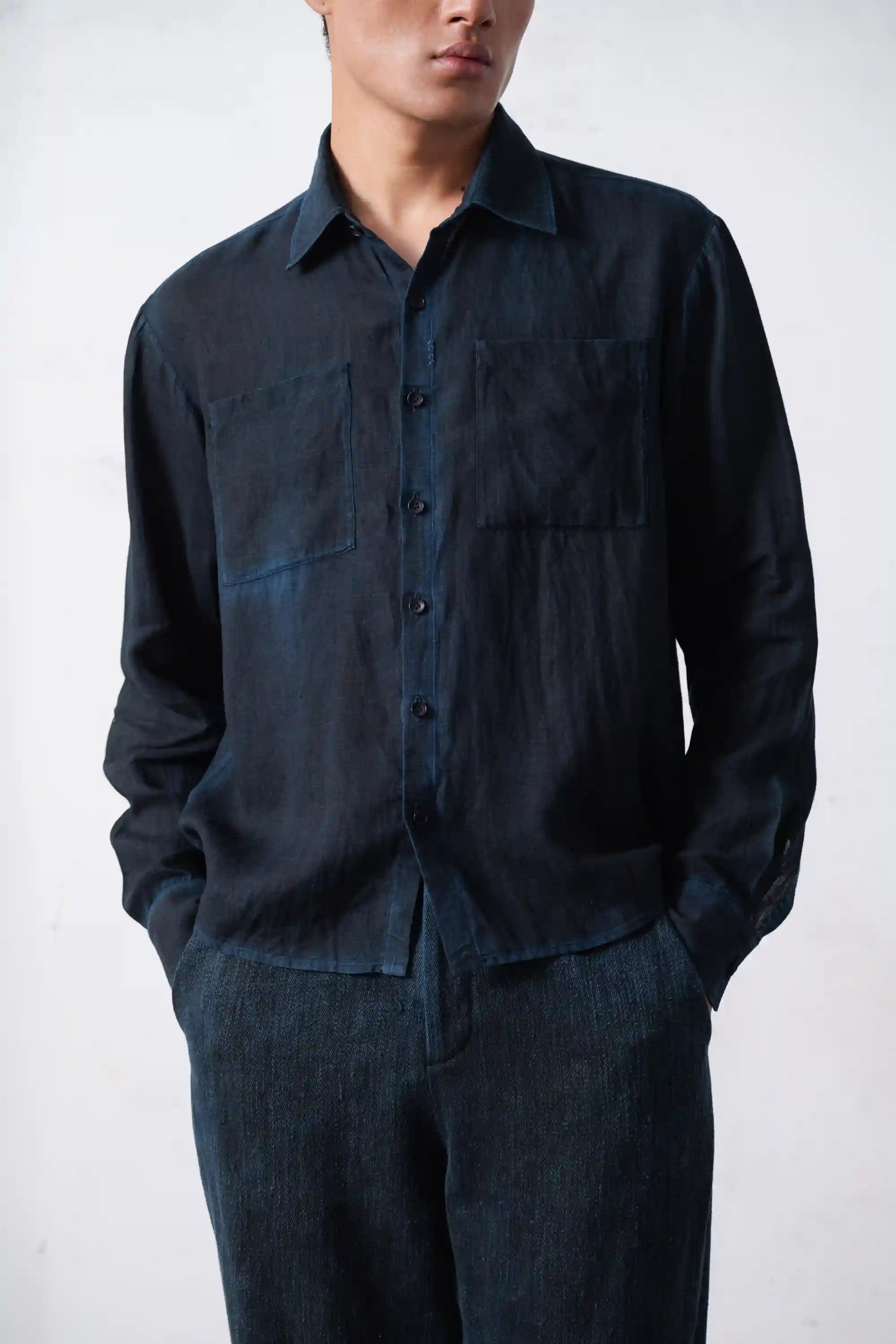 Black Breeze Relaxed Shirt