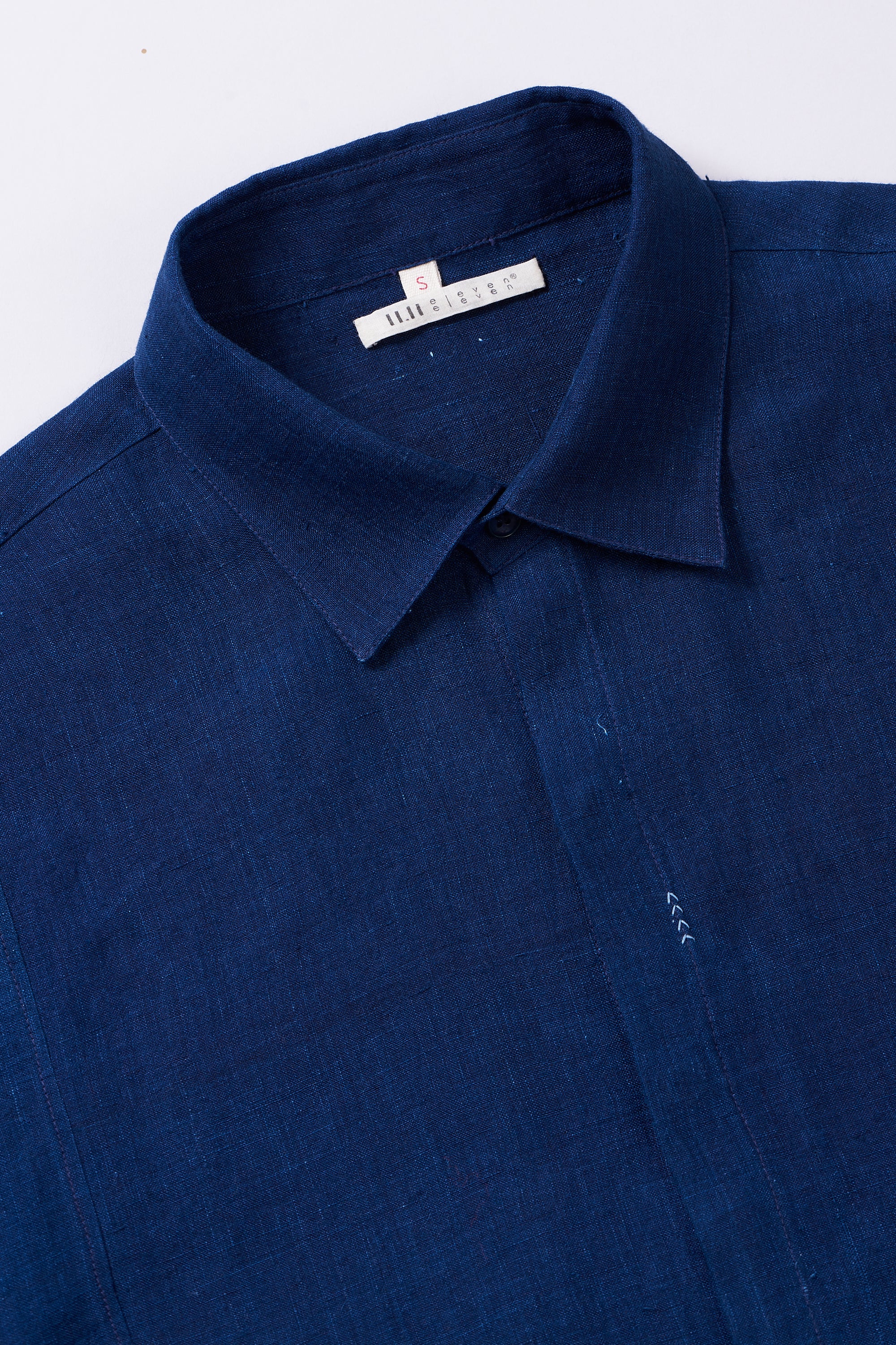 RELAXED FIT LINEN SHIRT IN INDIGO