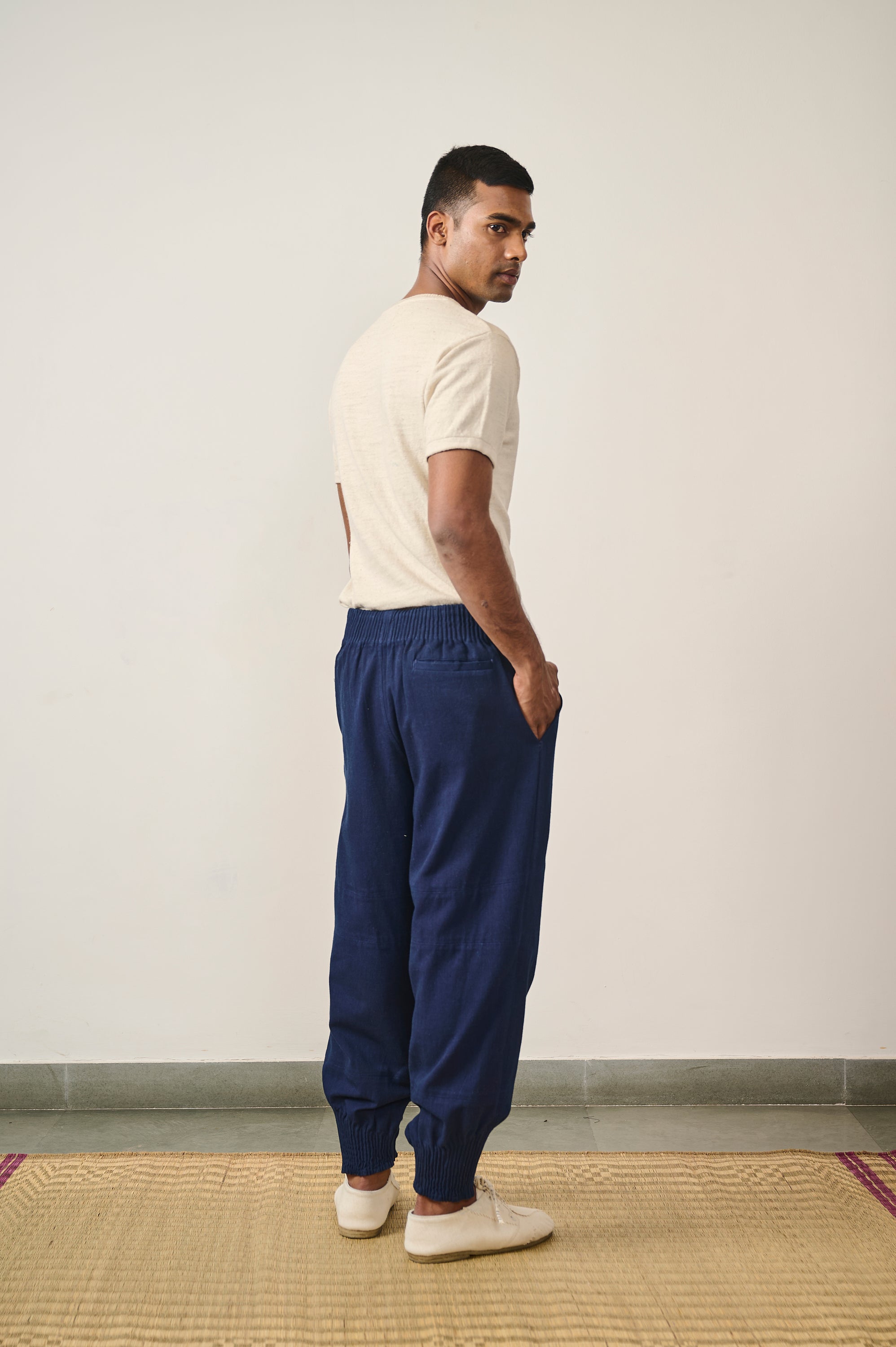 INDIGO WOVEN JOGGERS