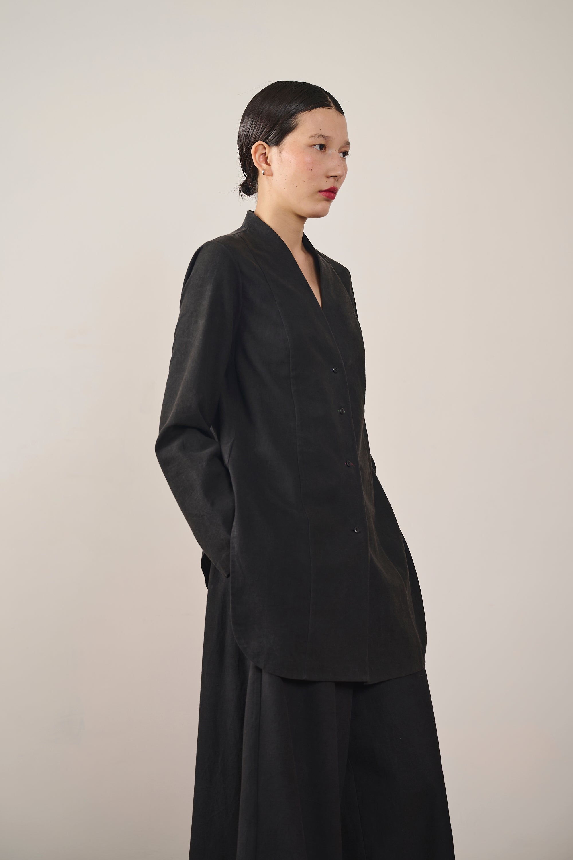 BLACK BUTTON DOWN TUNIC