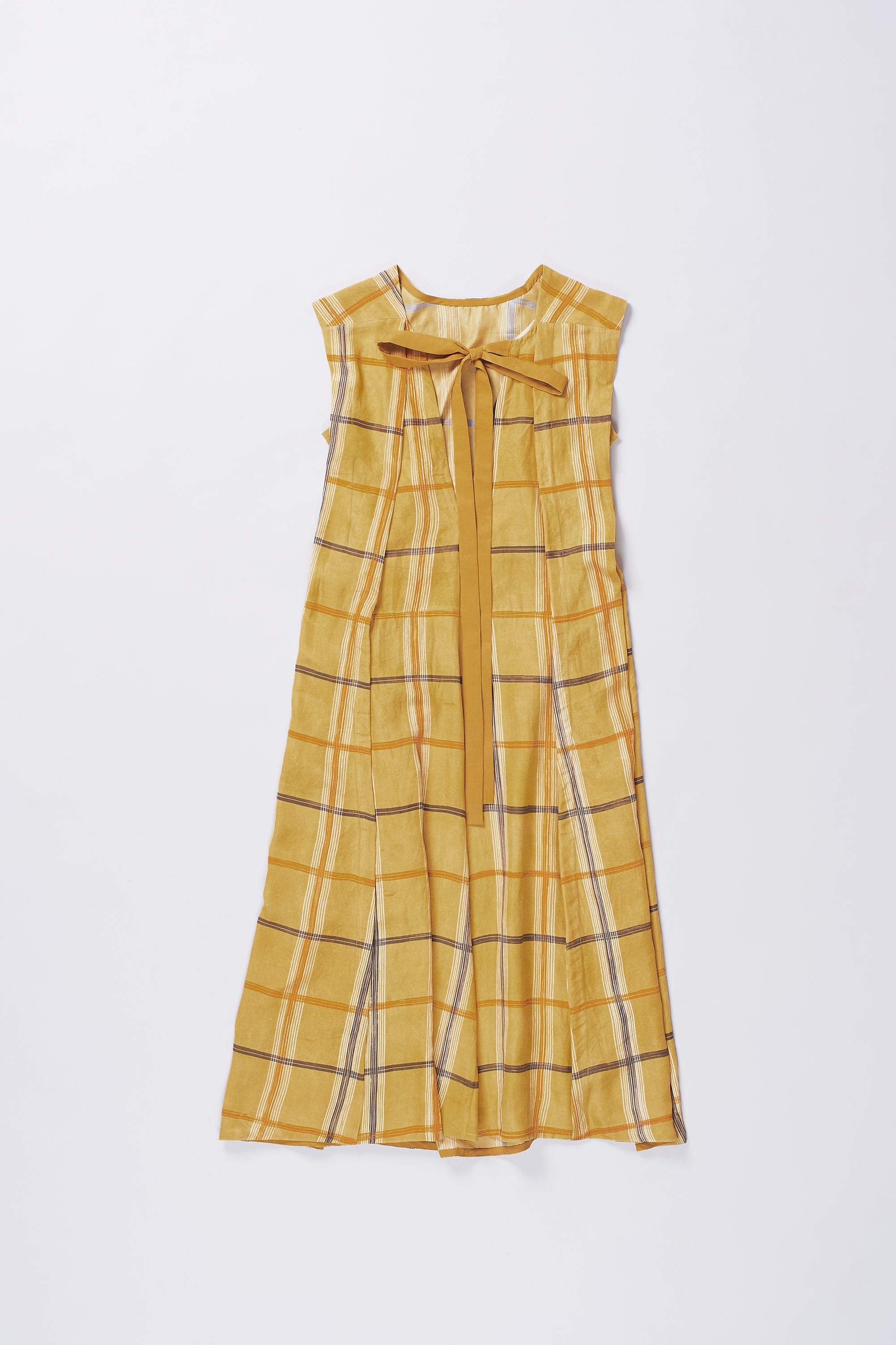 SLEEVELESS RUCHED DRESS