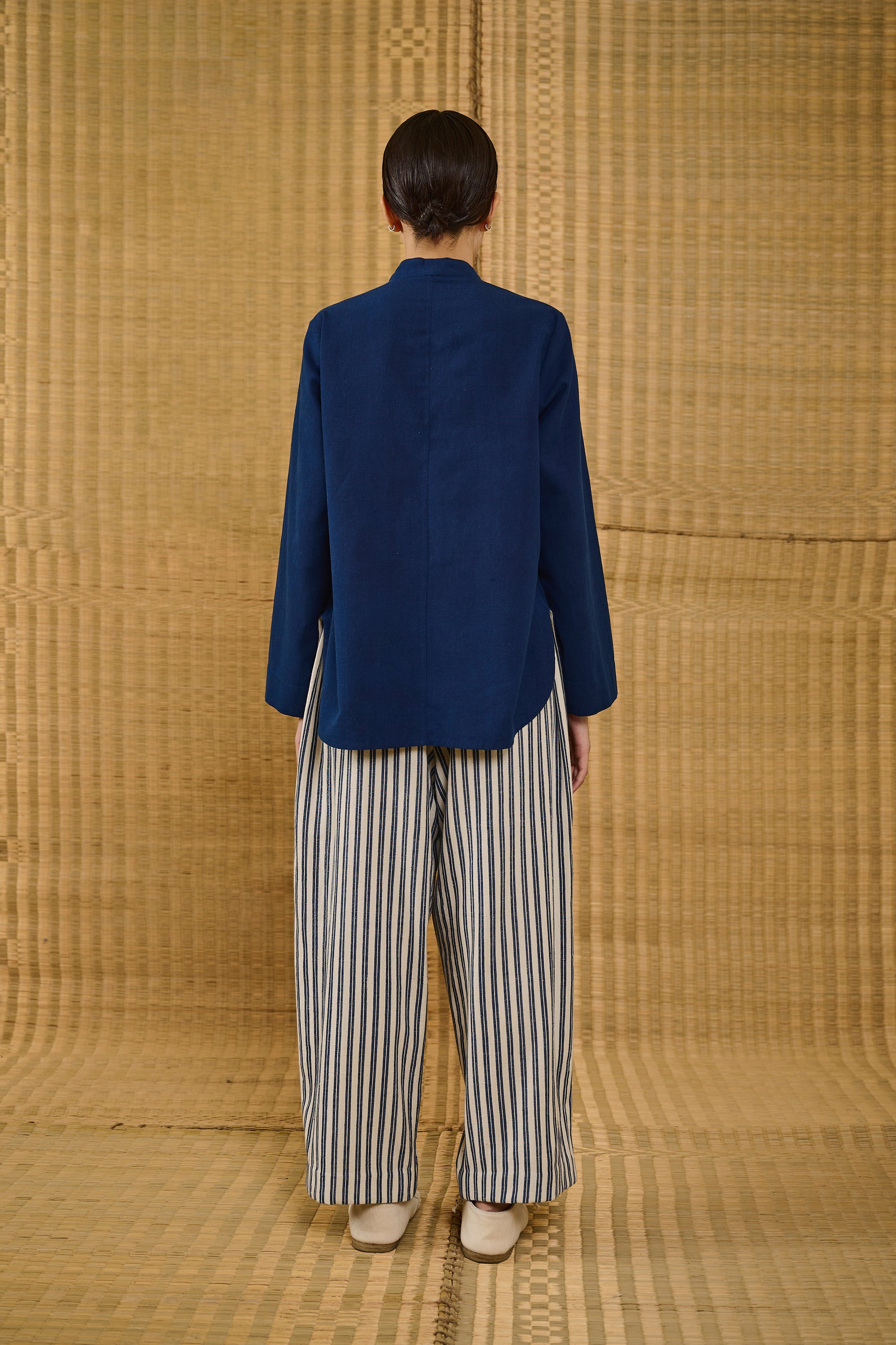 YARN DYED COTTON PLEATED TROUSER