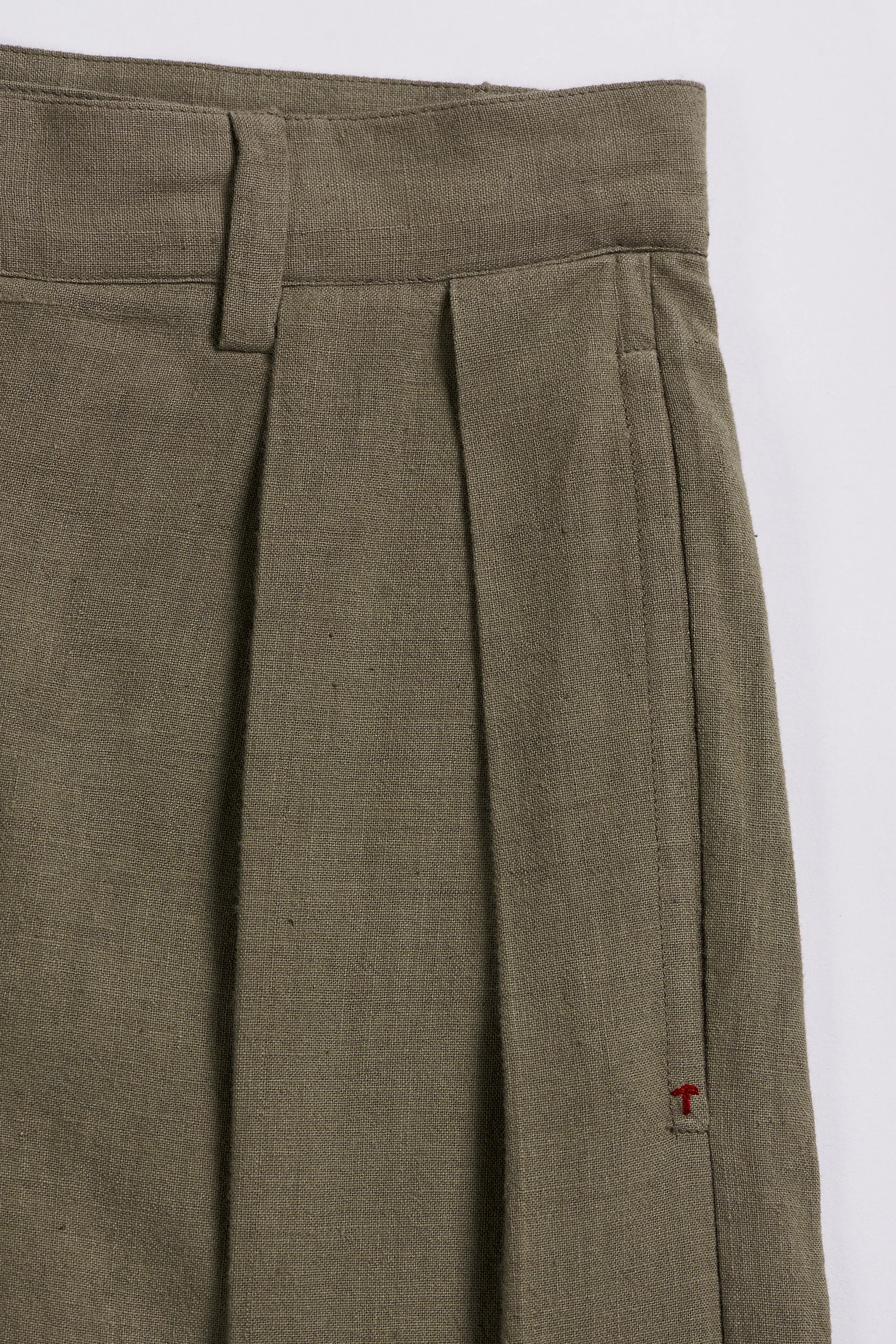 Cotton Pleated Trousers in Khakhi Green