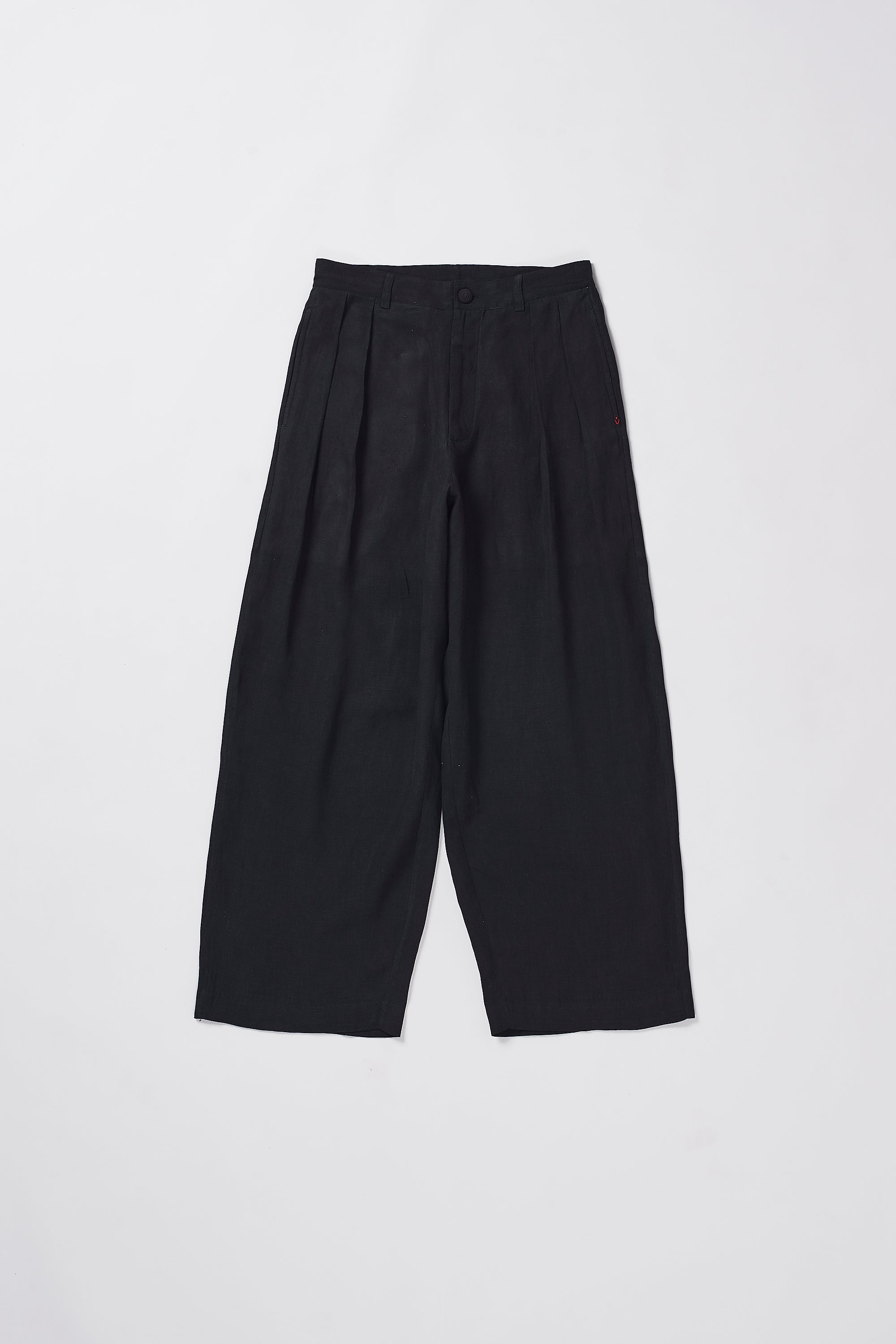 BLACK LINEN PLEATED PANTS