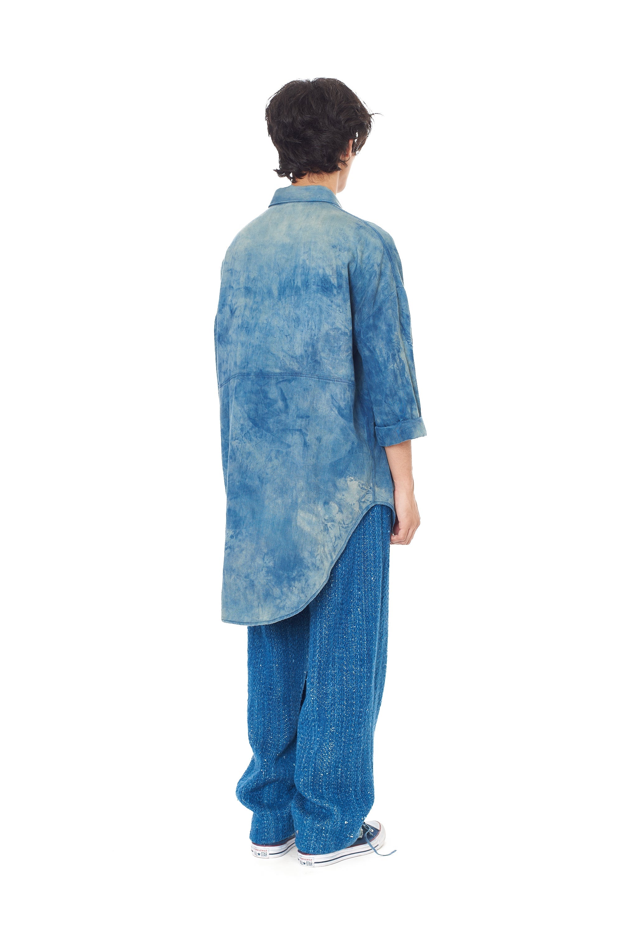LIGHT INDIGO-WASHED DEOXIDISED DENIM OVERSIZED SHIRT