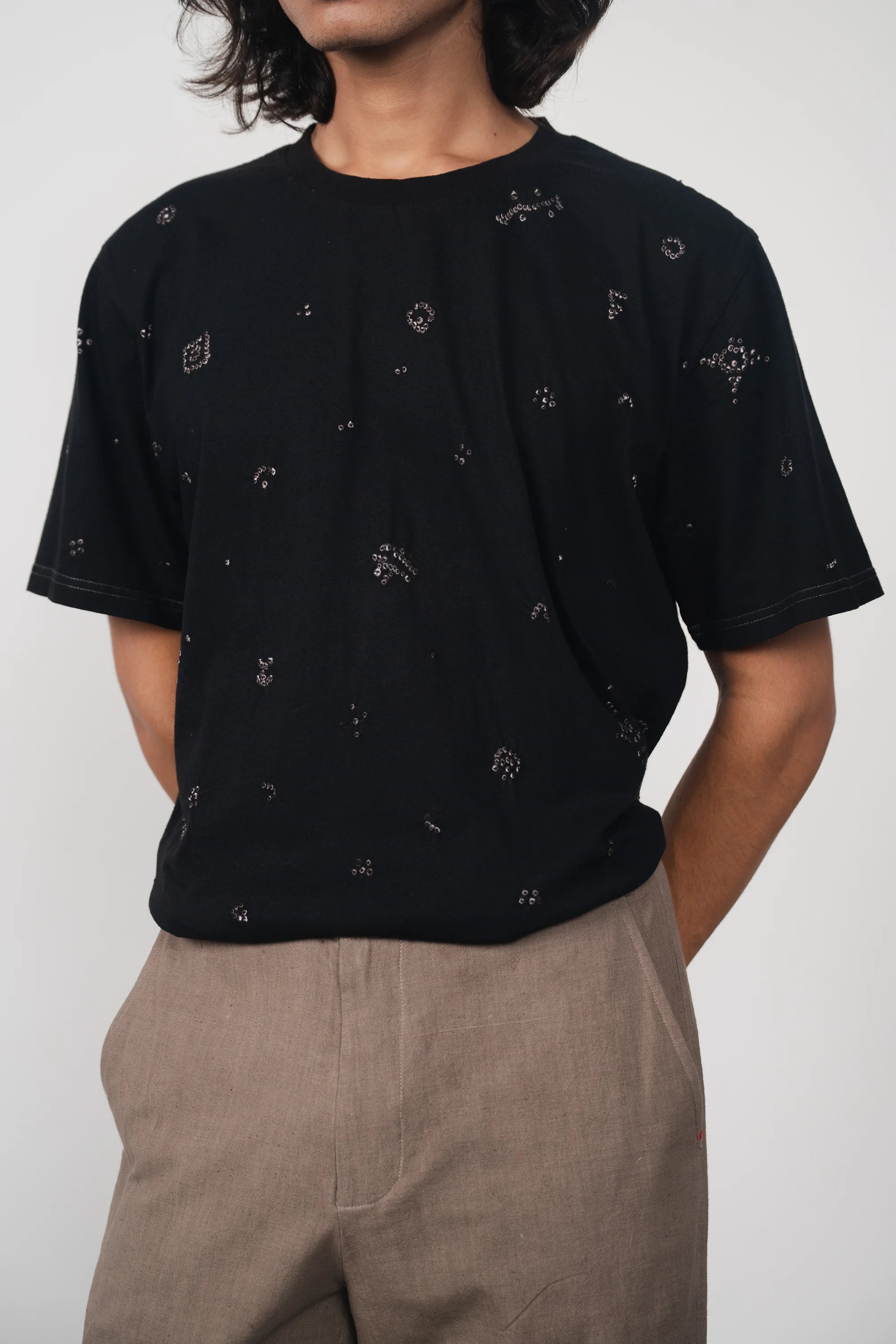 BLACK BANDHANI TEE