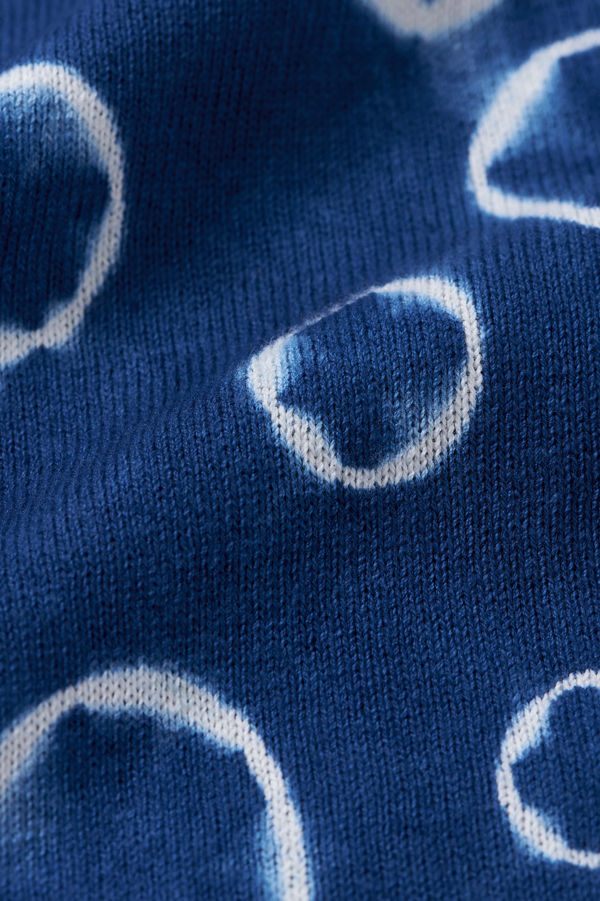 SHIBORI RELAXED FIT T-SHIRT IN MEDIUM INDIGO