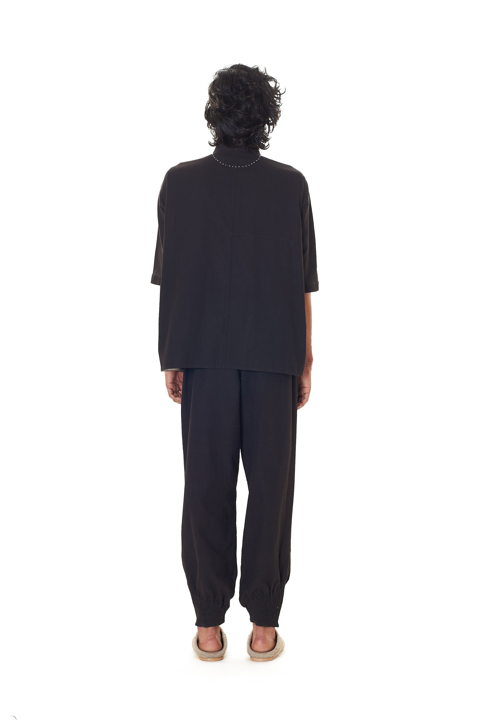 BLACK CAPE SLEEVE ORGANIC COTTON SHIRT