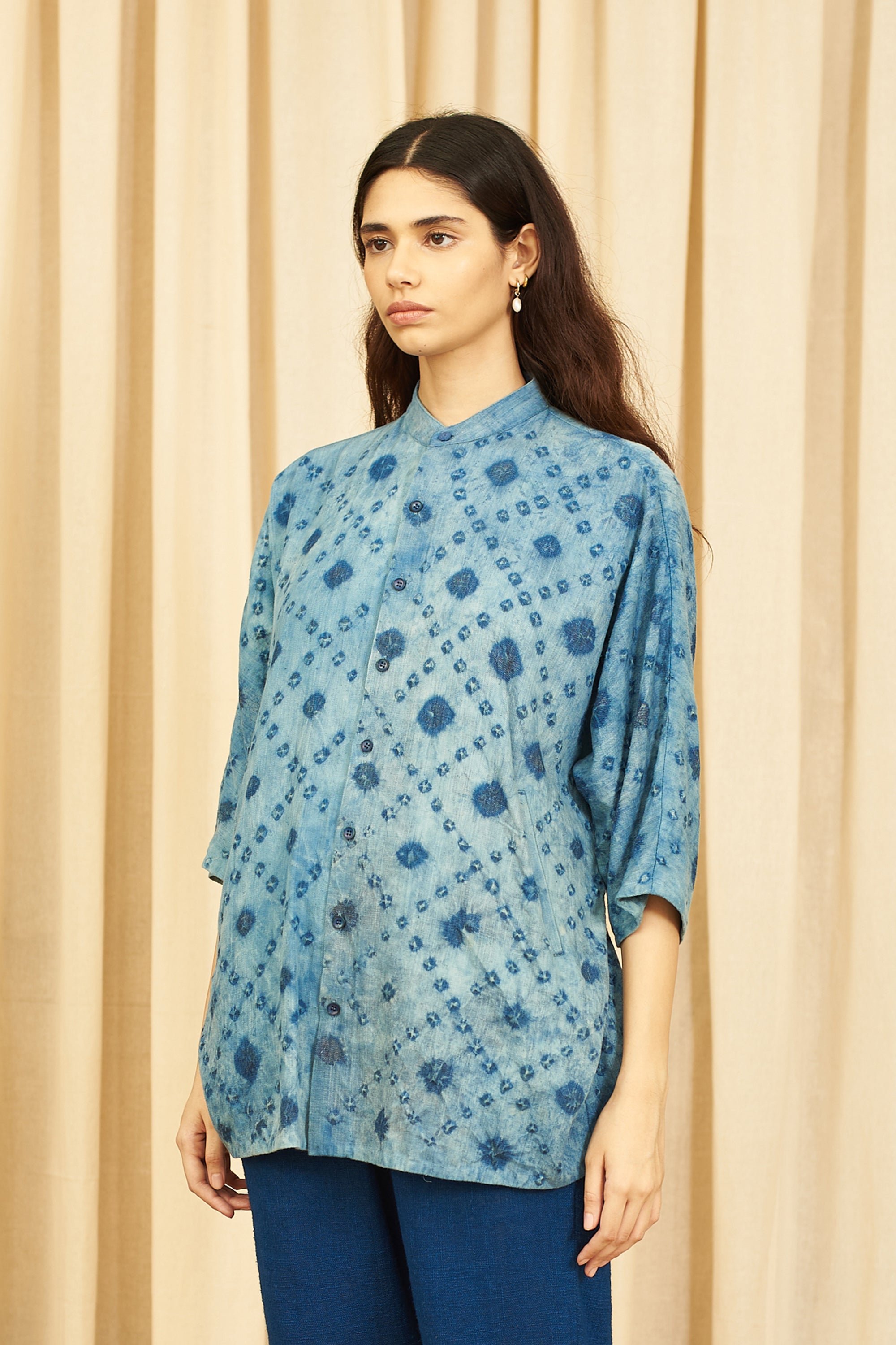 INDIGO COTTON CHECKS KIMONO SLEEVED SHIRT WITH BANDHANI