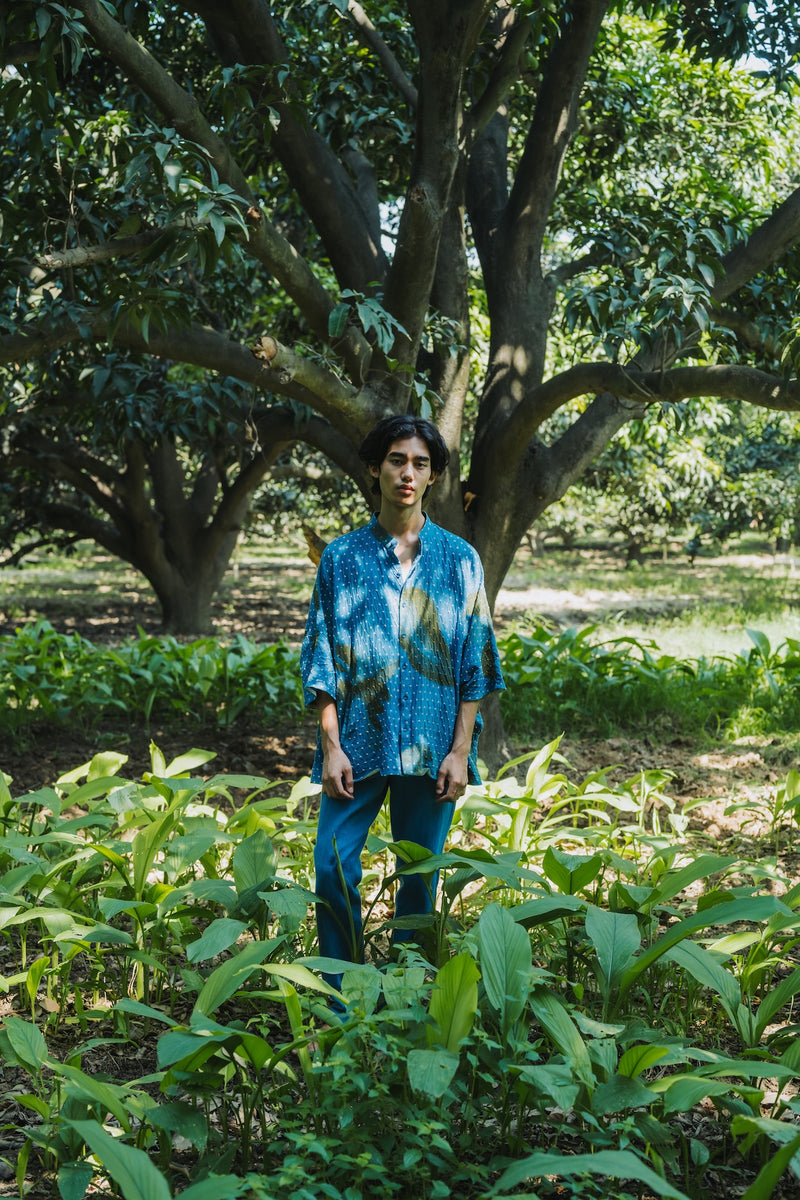 INDIGO SCREEN PRINTED BANDHANI SHIRT