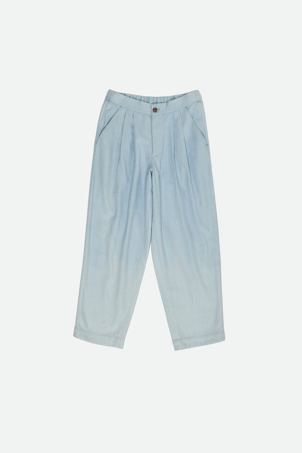 PLEATED TROUSERS IN LIGHT INDIGO DENIM