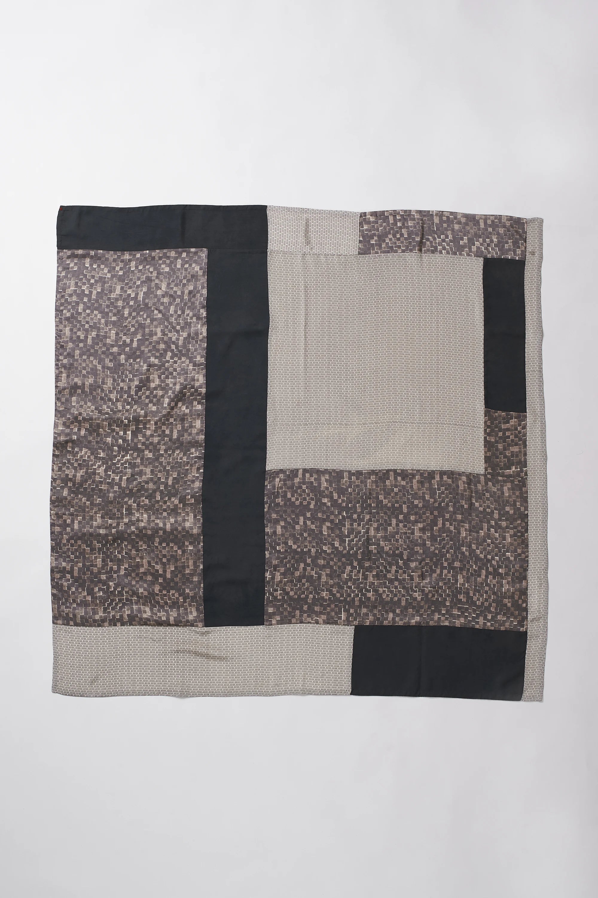 Square Scarf in Silk Patchwork