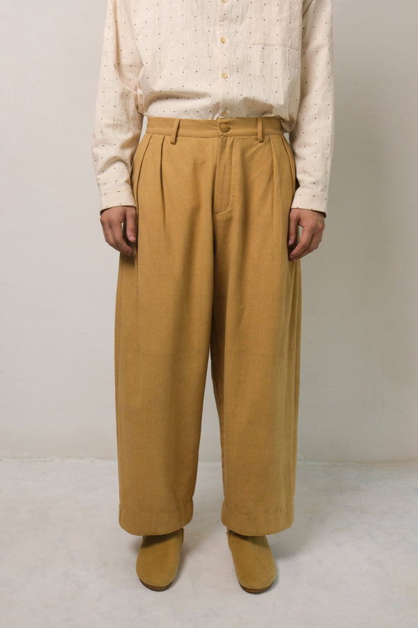 Flaxen Yellow Cotton Pleated Trousers