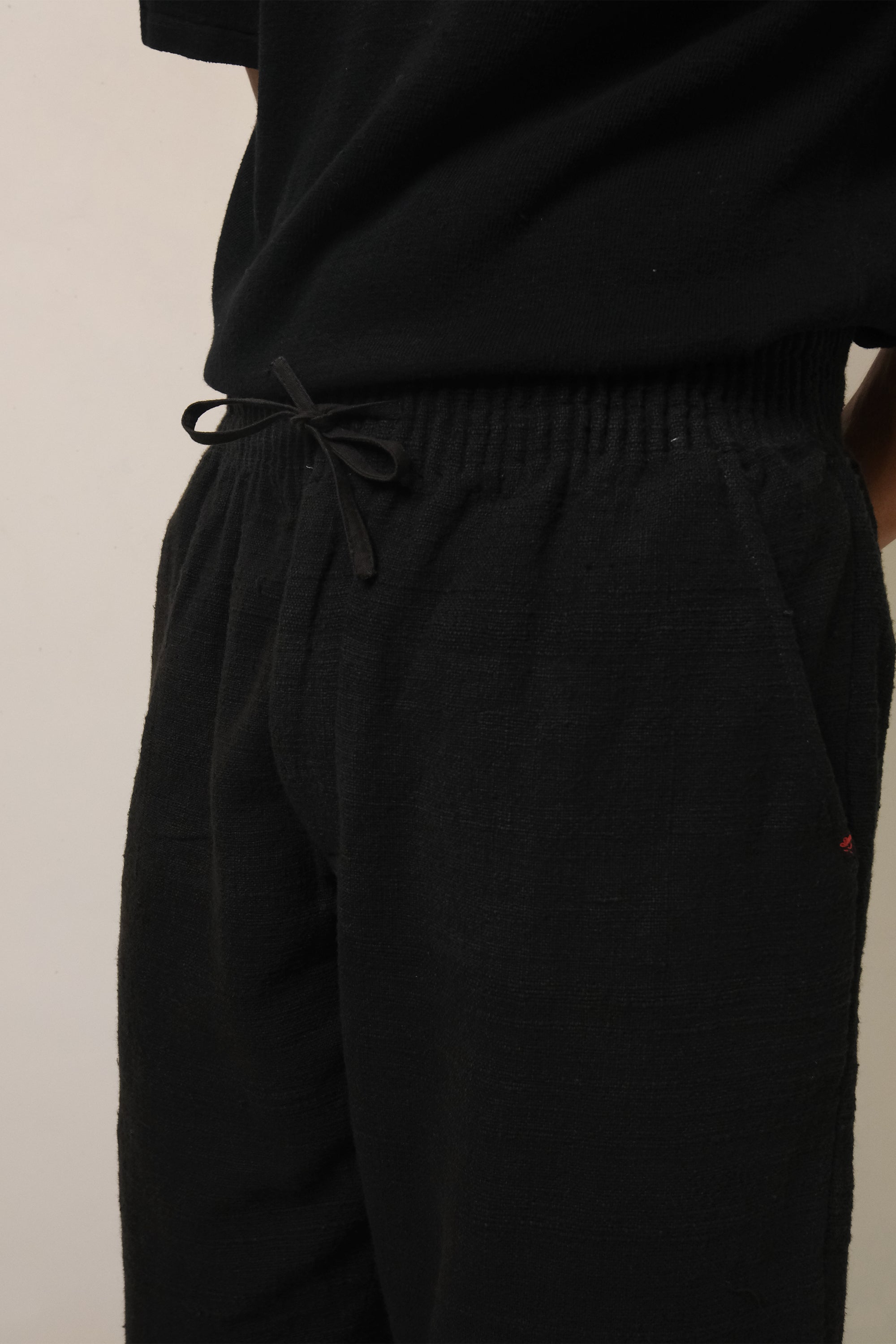 BLACK ORGANIC COTTON UNISEX JOGGERS