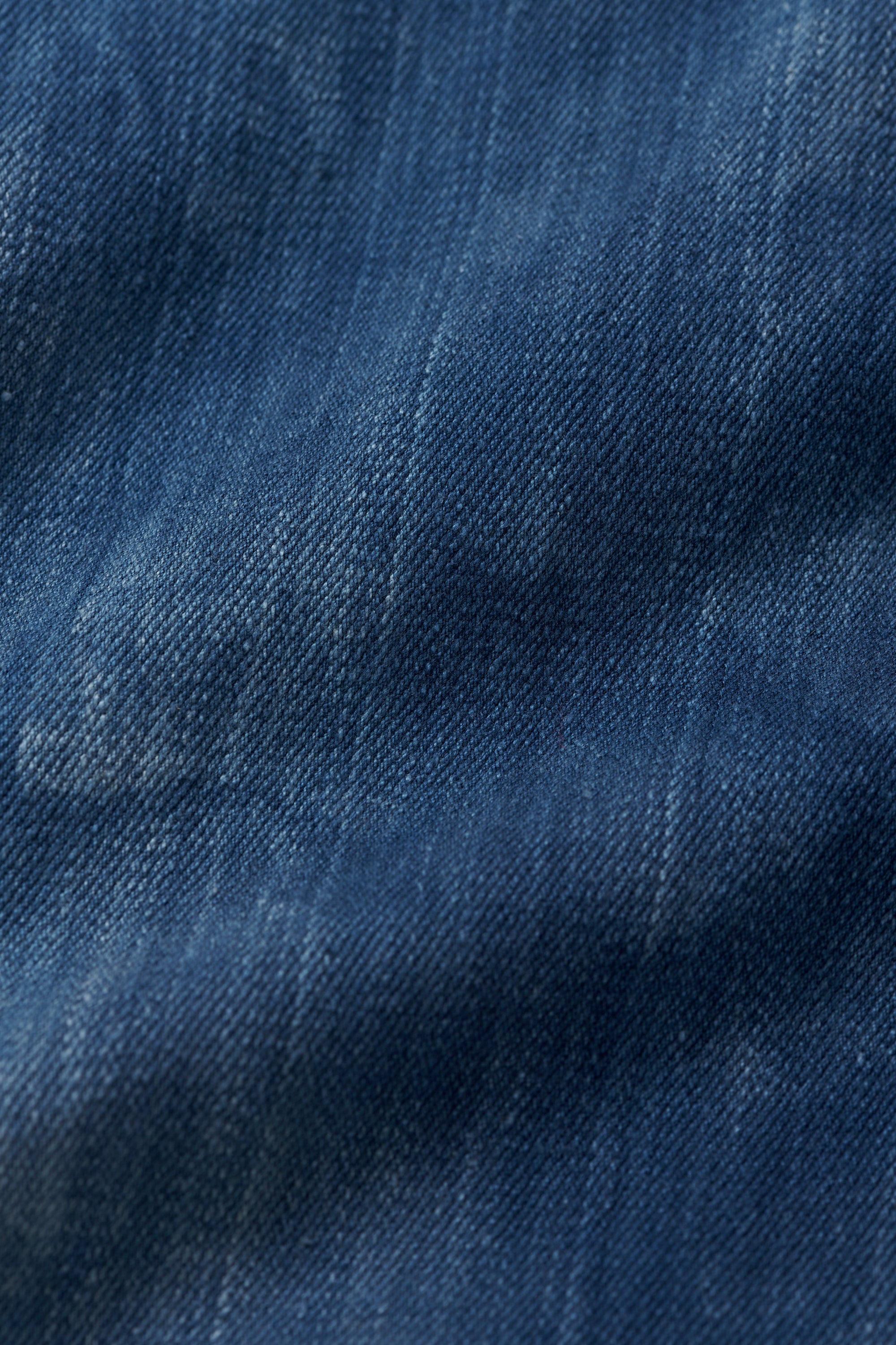 MEDIUM INDIGO WASHED HANDWOVEN DENIM JACKET