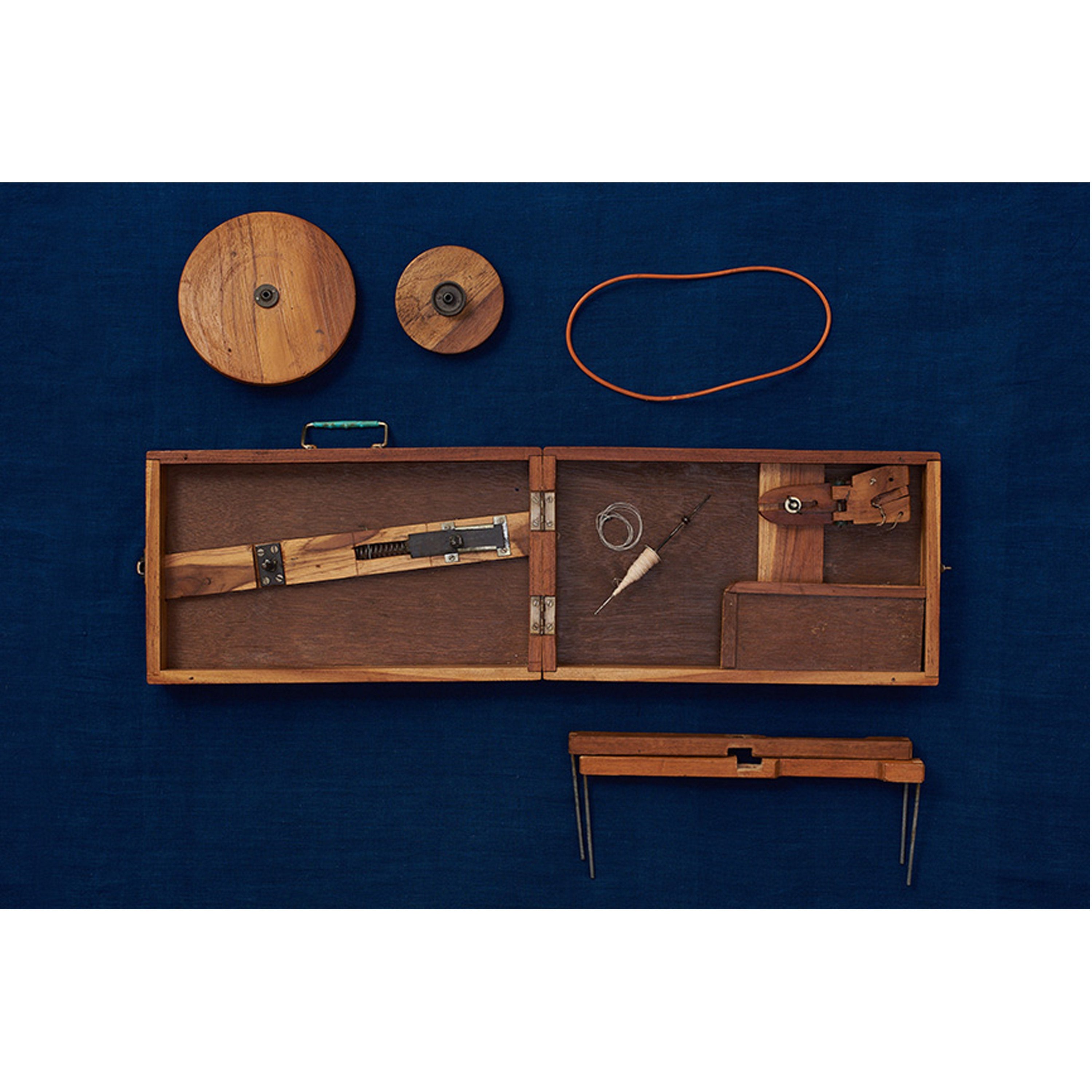 CHARKHA / HAND-SPINNING SET