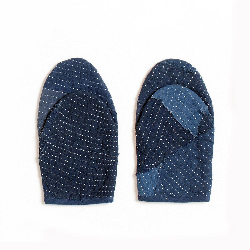 hand quilted - kantha - oven mits : natural indigo